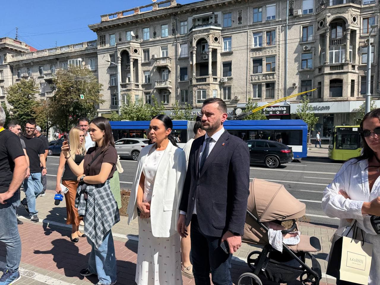 Partidul Nostru este alături de participanții la protestul împotriva violenței domestice și cere demisia miniștrilor Justiției și Afacerilor Interne: „Inacțiunea și indiferența ucid la fel de mult ca violența!” (3)