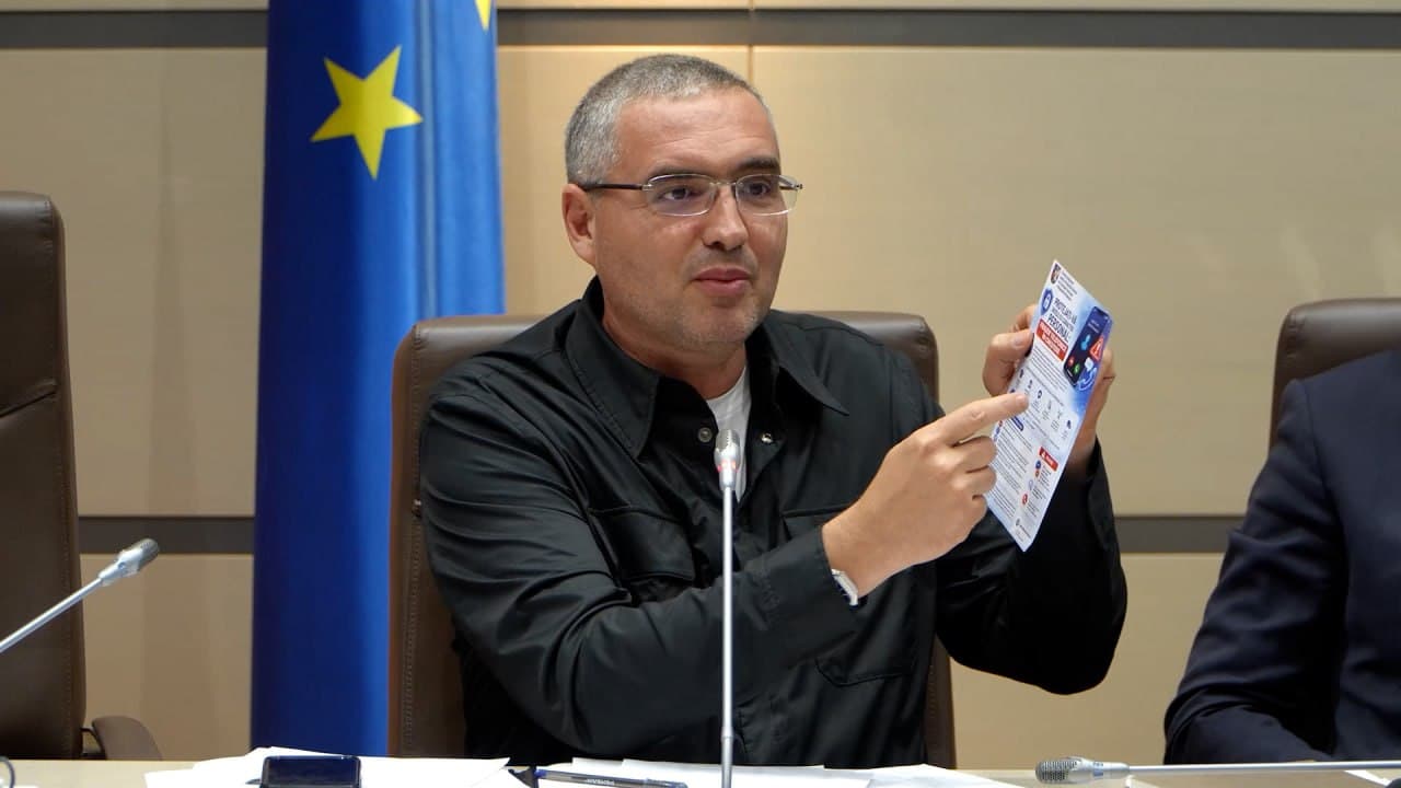 Renato Usatîi: Escrocii îi fură pe toți, indiferent de limba vorbită, dar statul îi avertizează într-o singură limbă. Avem nevoie de campanii de informare pentru toți cetățenii!
