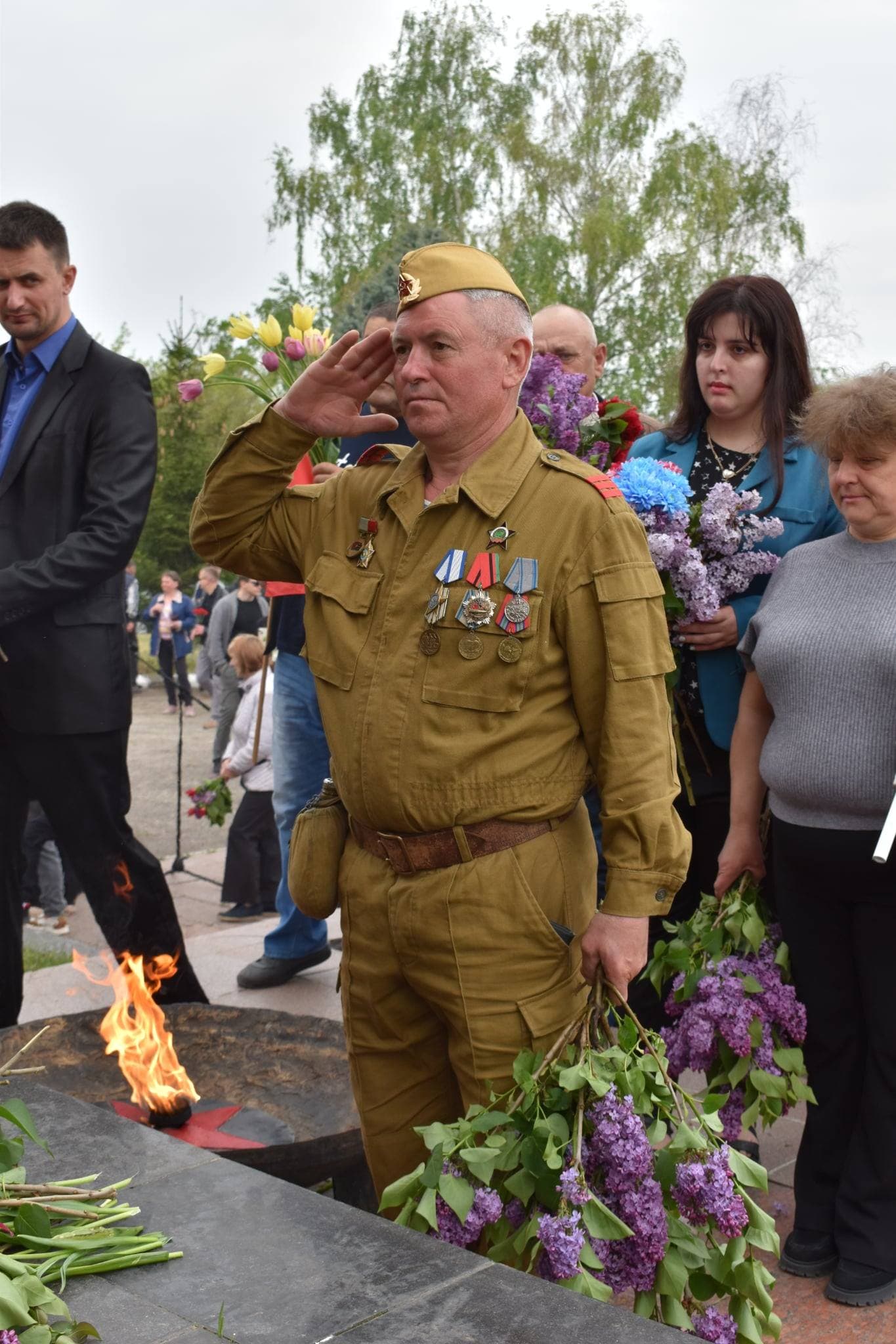 (FOTO) Pe 9 mai, echipele Partidului Nostru din toată țara au omagiat pacea (44)