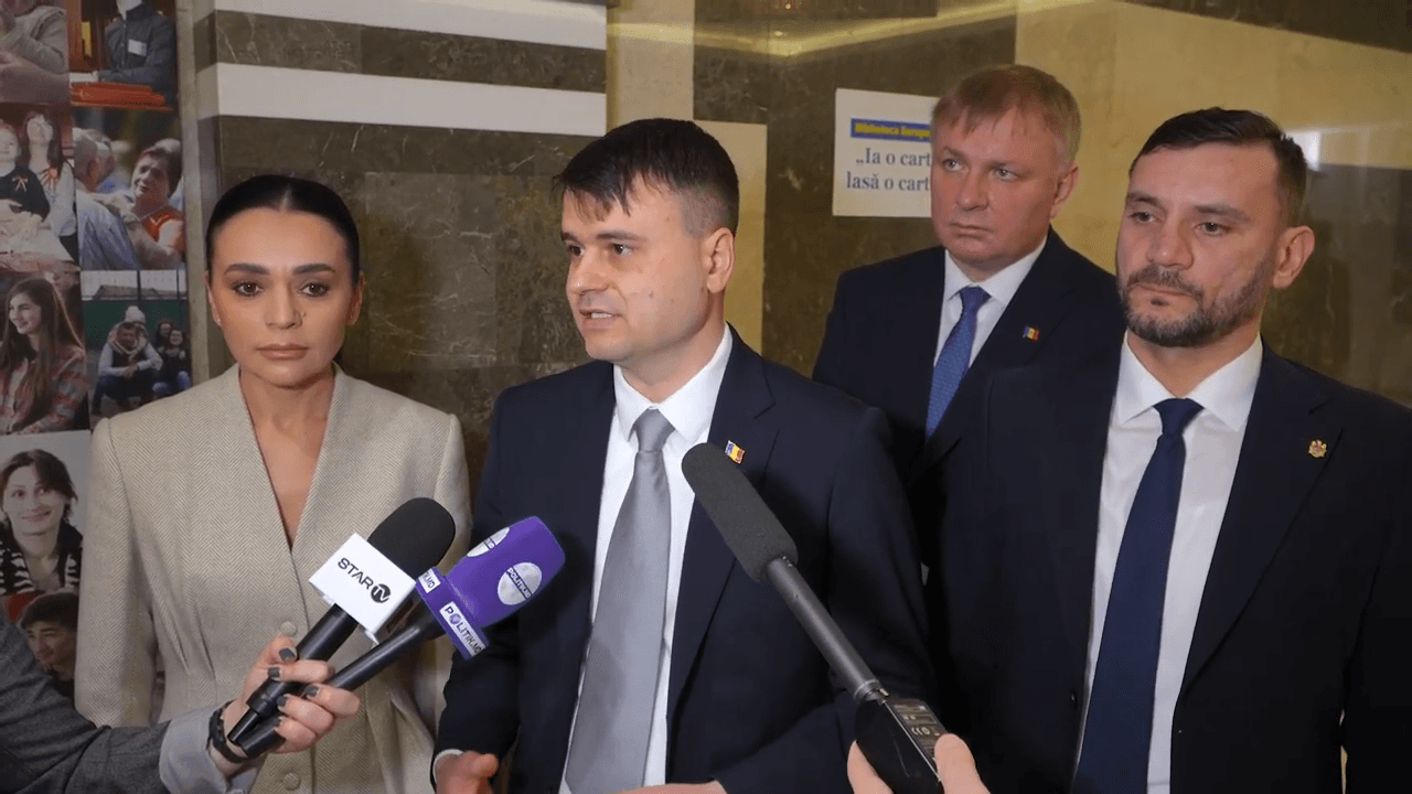 Partidul Nostru este împotriva confirmării lui Herman von Hebel în calitate de președinte al Comisiei de vetting a procurorilor și cere vot separat pentru cei doi candidați