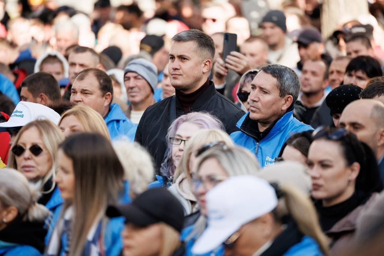 Renato Usatîi, alături de mii de susținători: pe 20 octombrie, Votăm DOAR PENTRU MOLDOVA! (13)