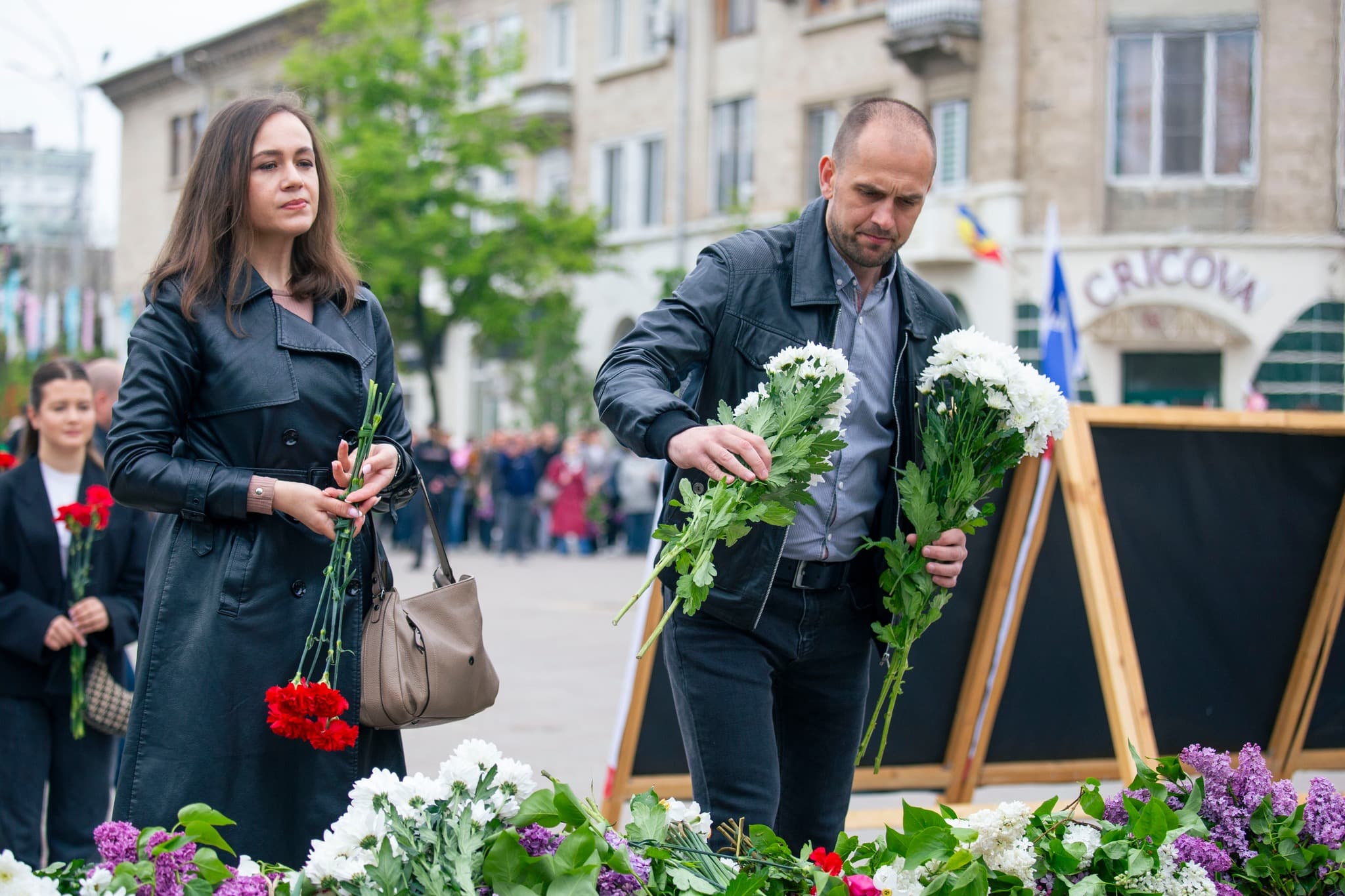 (FOTO) Pe 9 mai, echipele Partidului Nostru din toată țara au omagiat pacea (14)