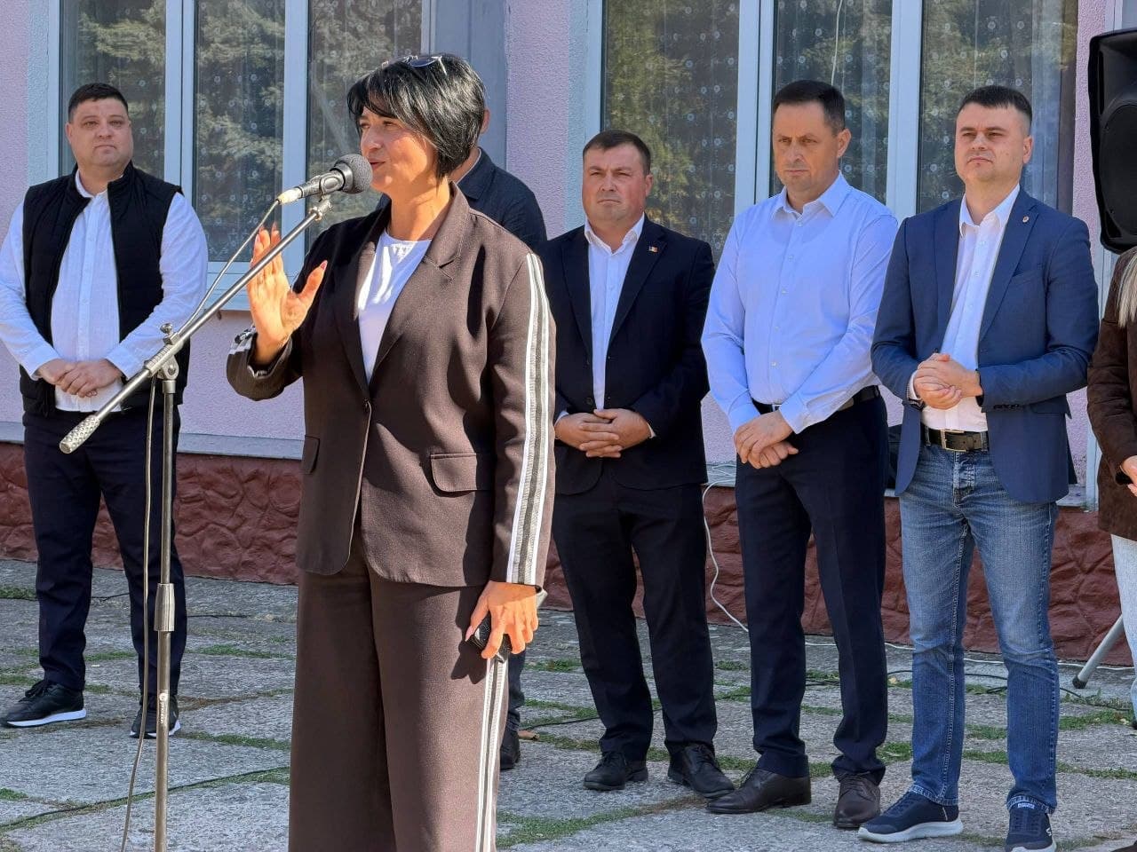 Ruslan Cecan s-a lansat în cursa pentru Primăria Costești, alături de locuitorii orașului, deputații și primarii Partidului Nostru (5)