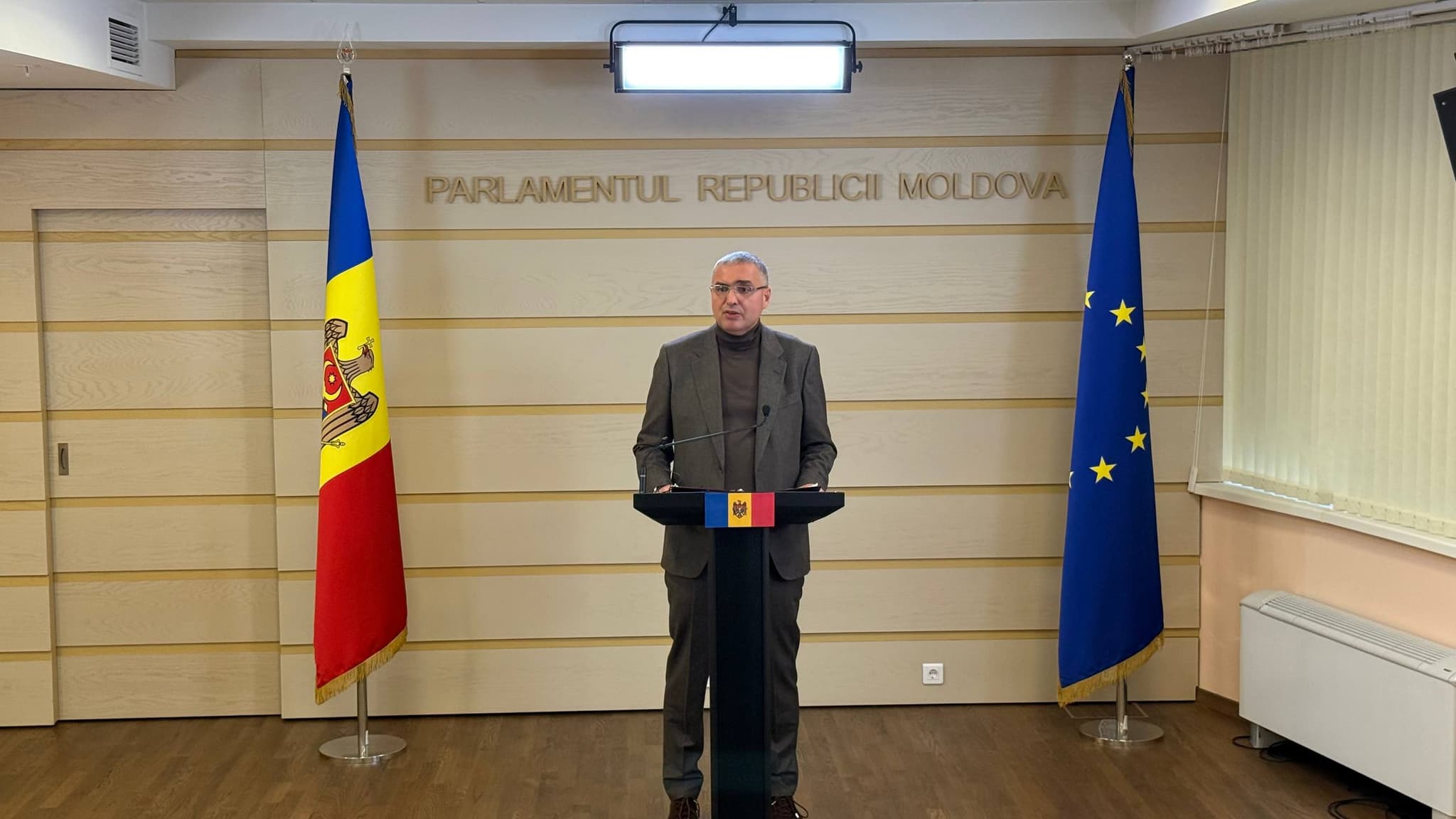 Renato Usatîi cere pedepse de la 15 ani pentru vânzarea de droguri și închisoare pe viață pentru organizatori