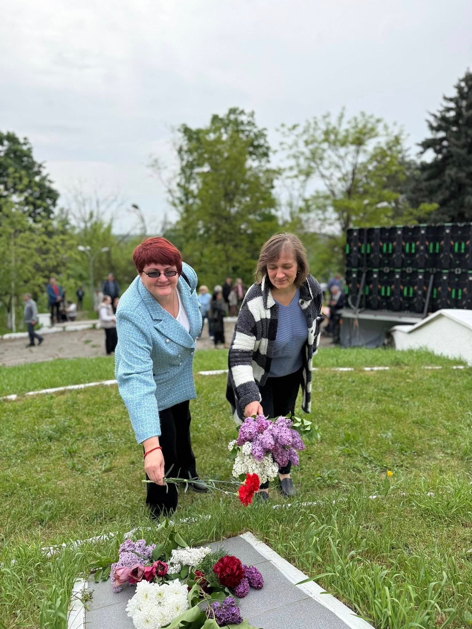 (FOTO) Pe 9 mai, echipele Partidului Nostru din toată țara au omagiat pacea (42)