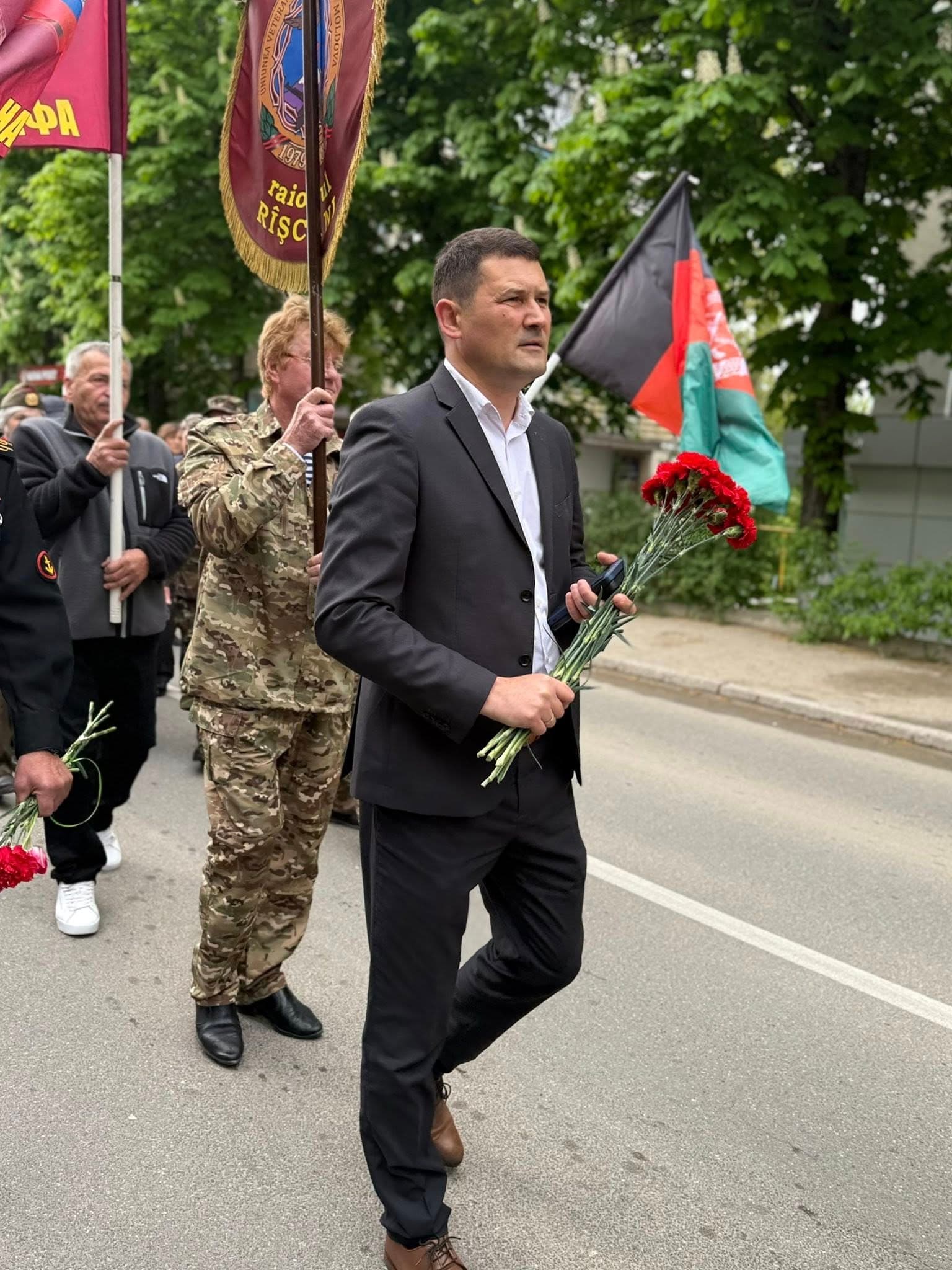 (FOTO) Pe 9 mai, echipele Partidului Nostru din toată țara au omagiat pacea (37)