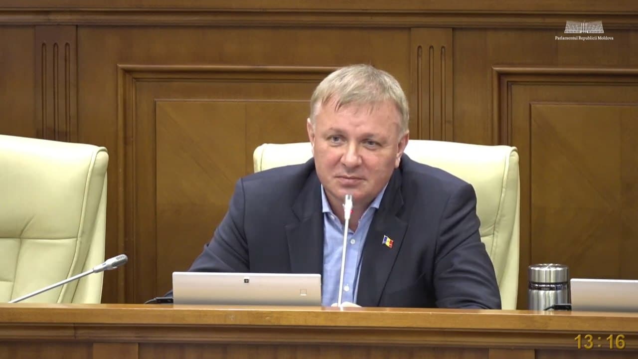 „Creditul de 218 milioane de euro intră în buget fără destinații clare”. Constantin Cuiumju cere transparență privind utilizarea împrumutului extern