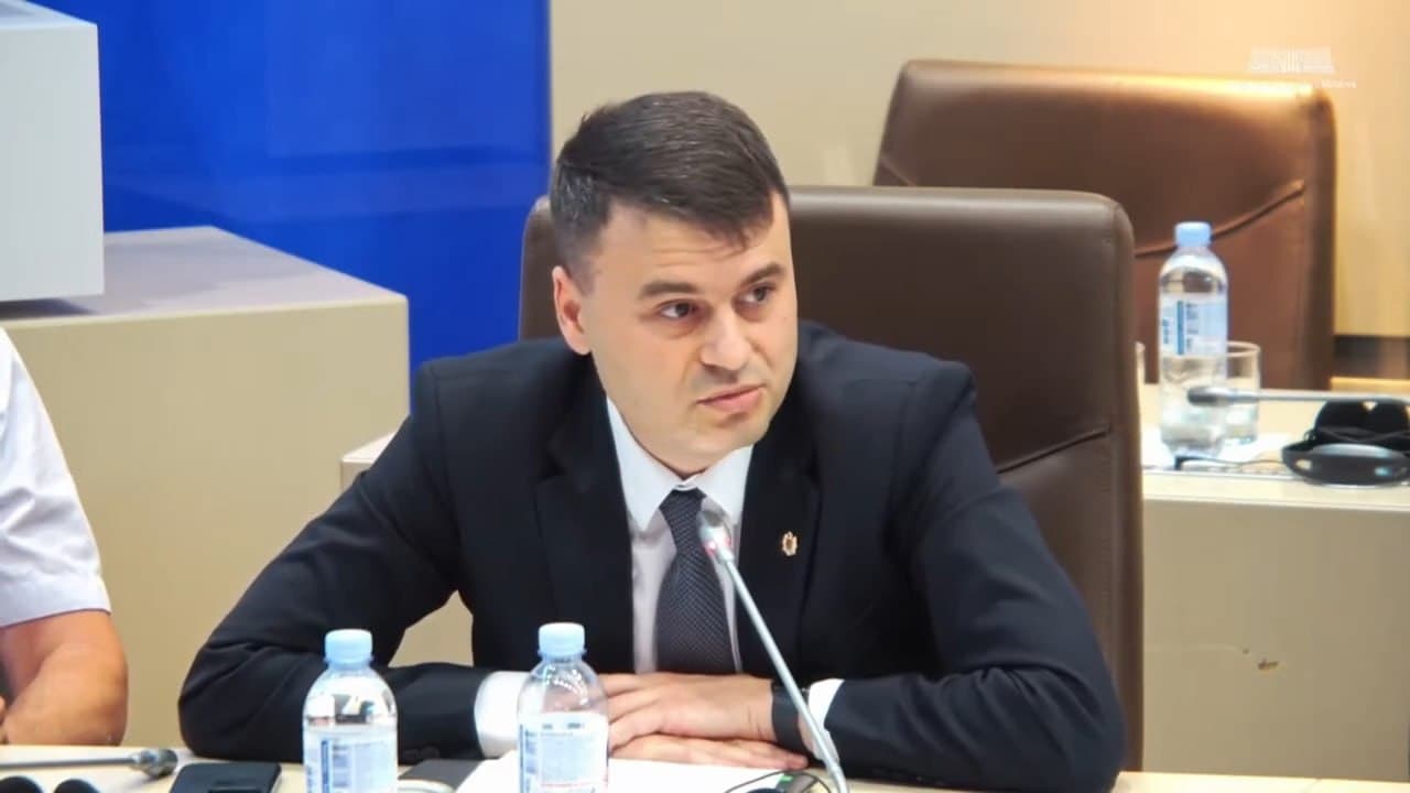 Deputatul Partidului Nostru, Alexandr Berlinschii, cere Guvernului să nu grăbească reforma administrativ-teritorială: „Sper să nu ajungă miercuri pe ordinea de zi și joi să fie votată în Parlament”
