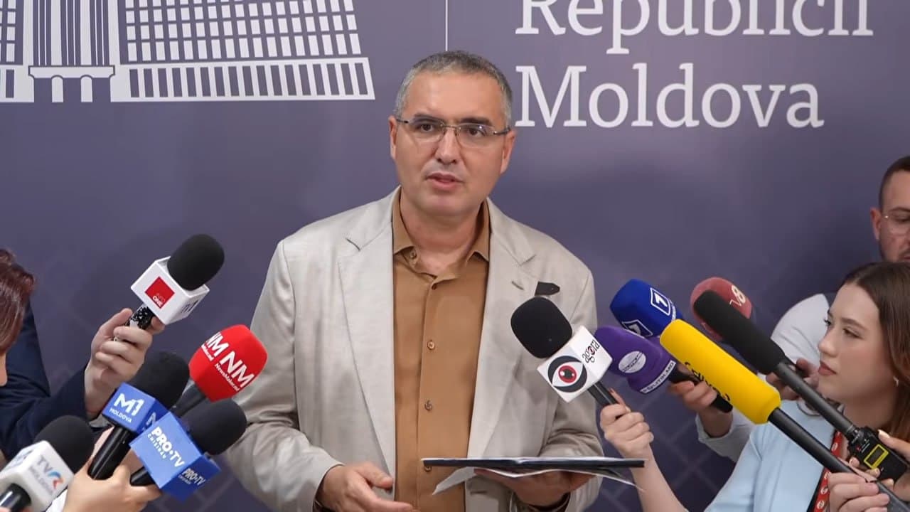 Renato Usatîi: „Victime ale escrocilor există și în alte state. De aceea voi depune sesizări în Republica Moldova și în toate țările unde cetățenii au fost victime ale acestei grupări criminale internaționale”