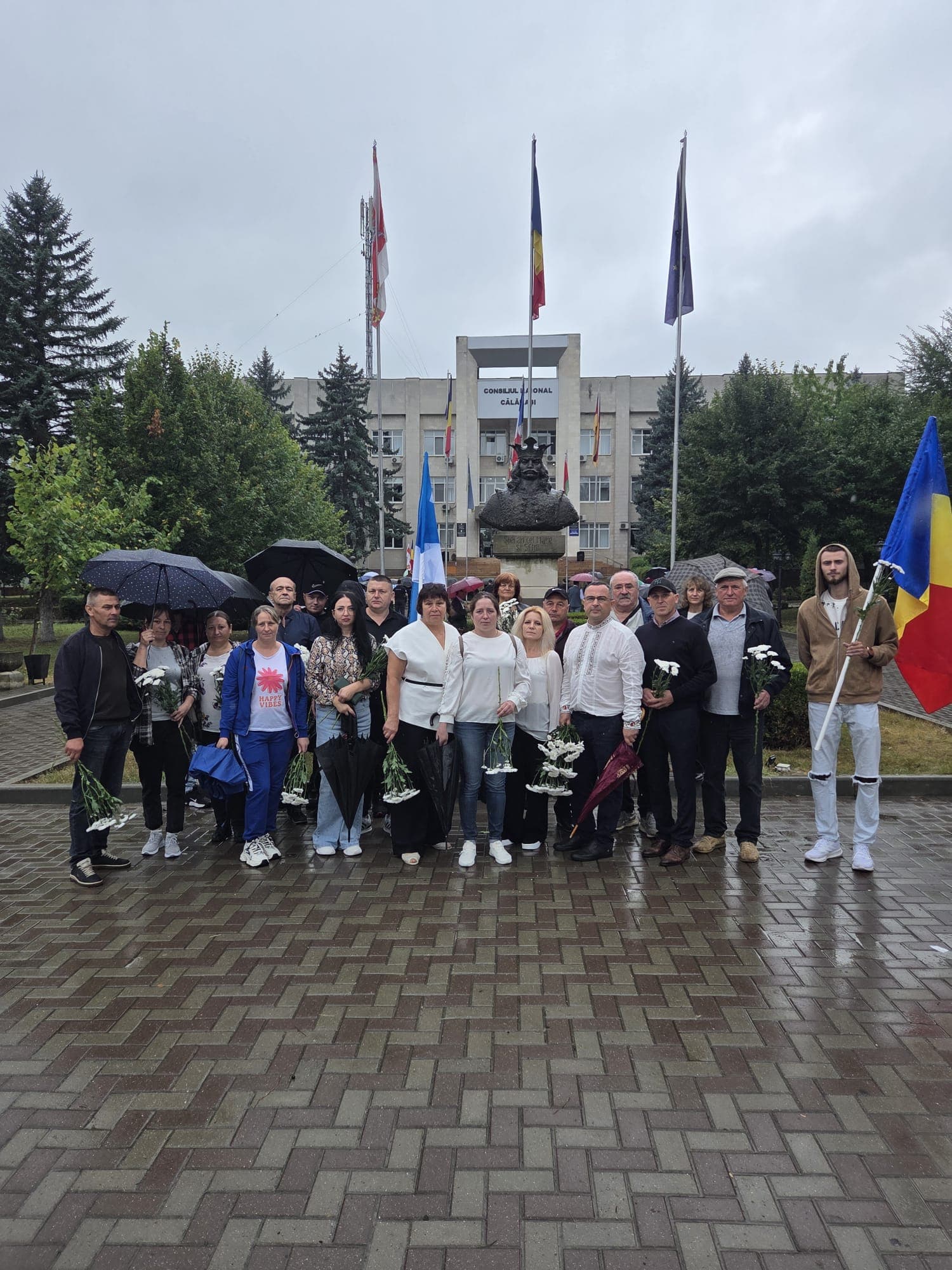 Împreună, de Ziua Independenței: Partidul Nostru alături de oamenii din toată țara (17)