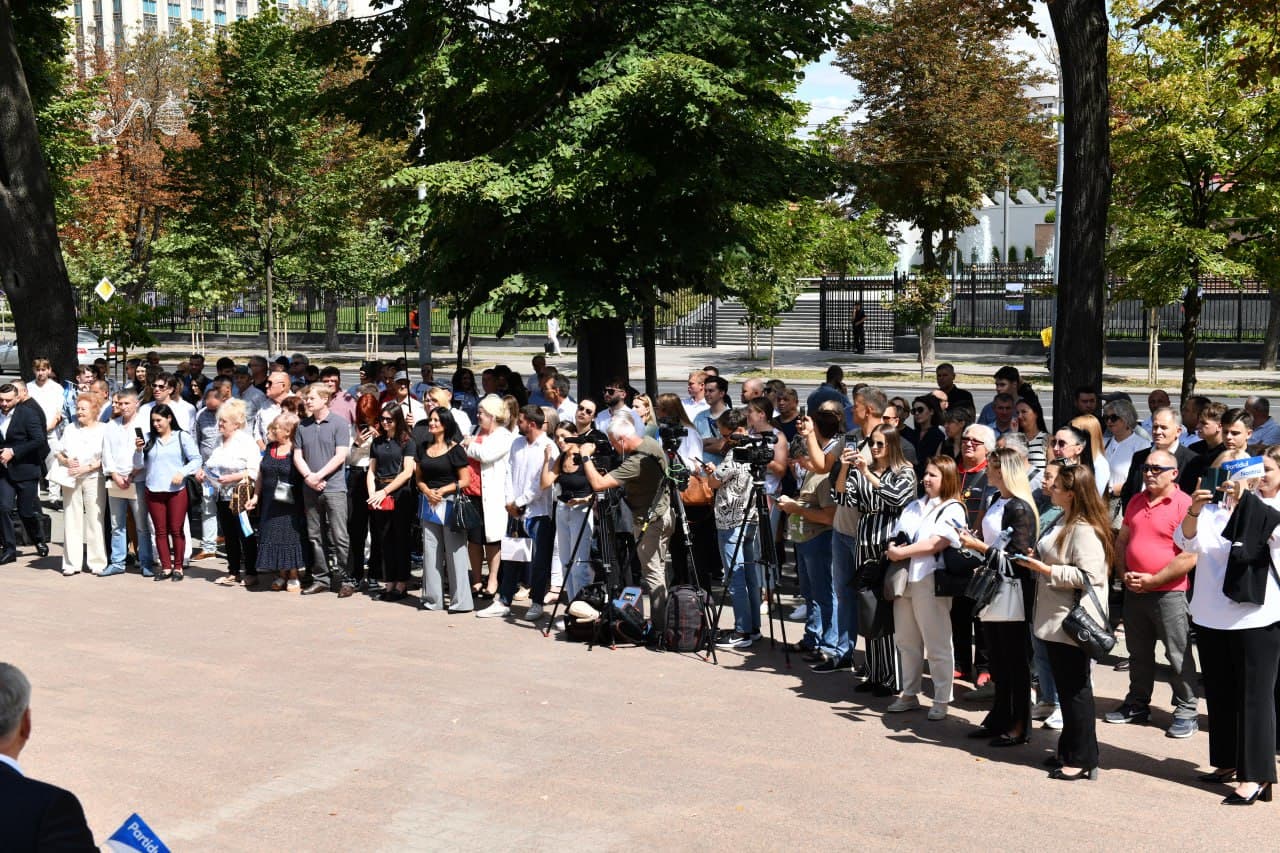 Partidul Nostru a depus la CEC actele și lista candidaților în vederea înregistrării pentru alegerile parlamentare din 28 septembrie (8)