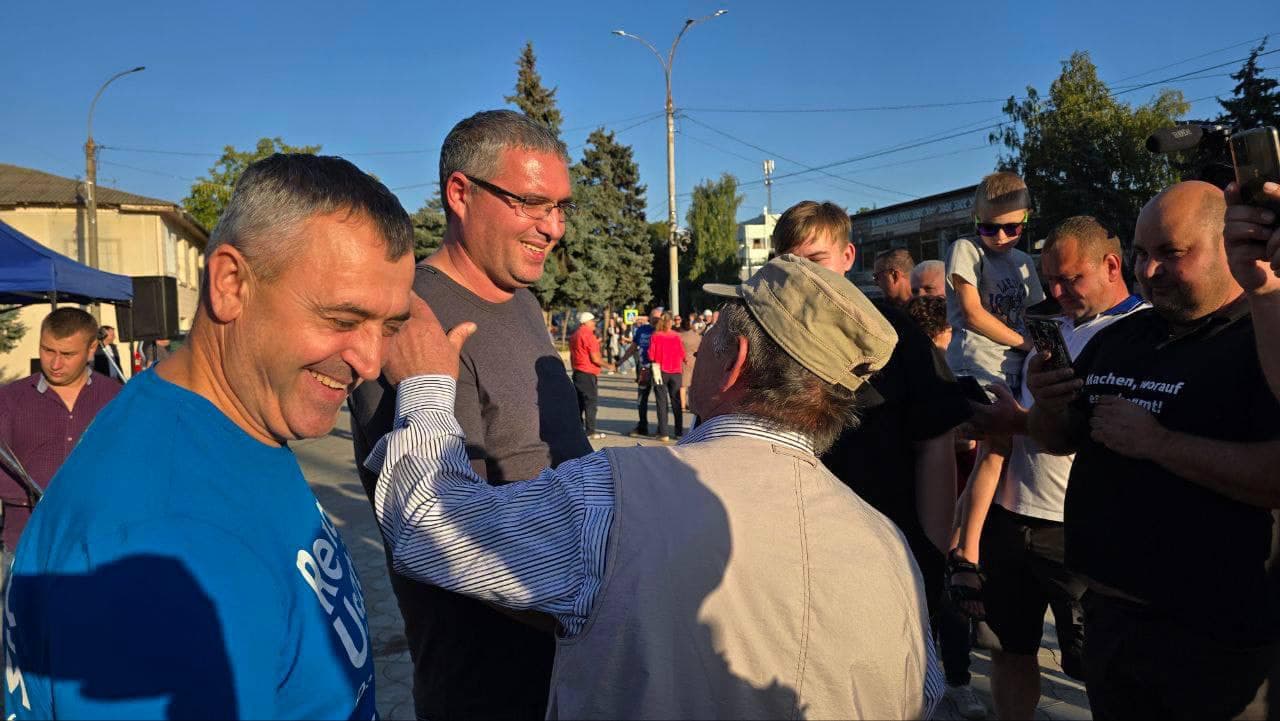 Imediat după lansare în campanie, Renato Usatîi a dat startul întâlnirilor cu oamenii. Primele au avut loc în nordul țării (13)