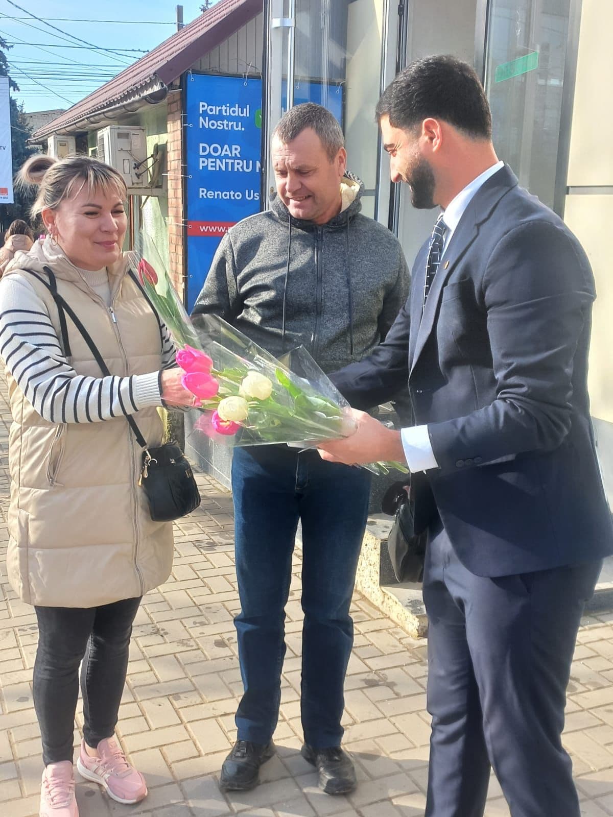 (FOTO) Partidul Nostru a adus primăvara în sufletele femeilor din toată țara (51)