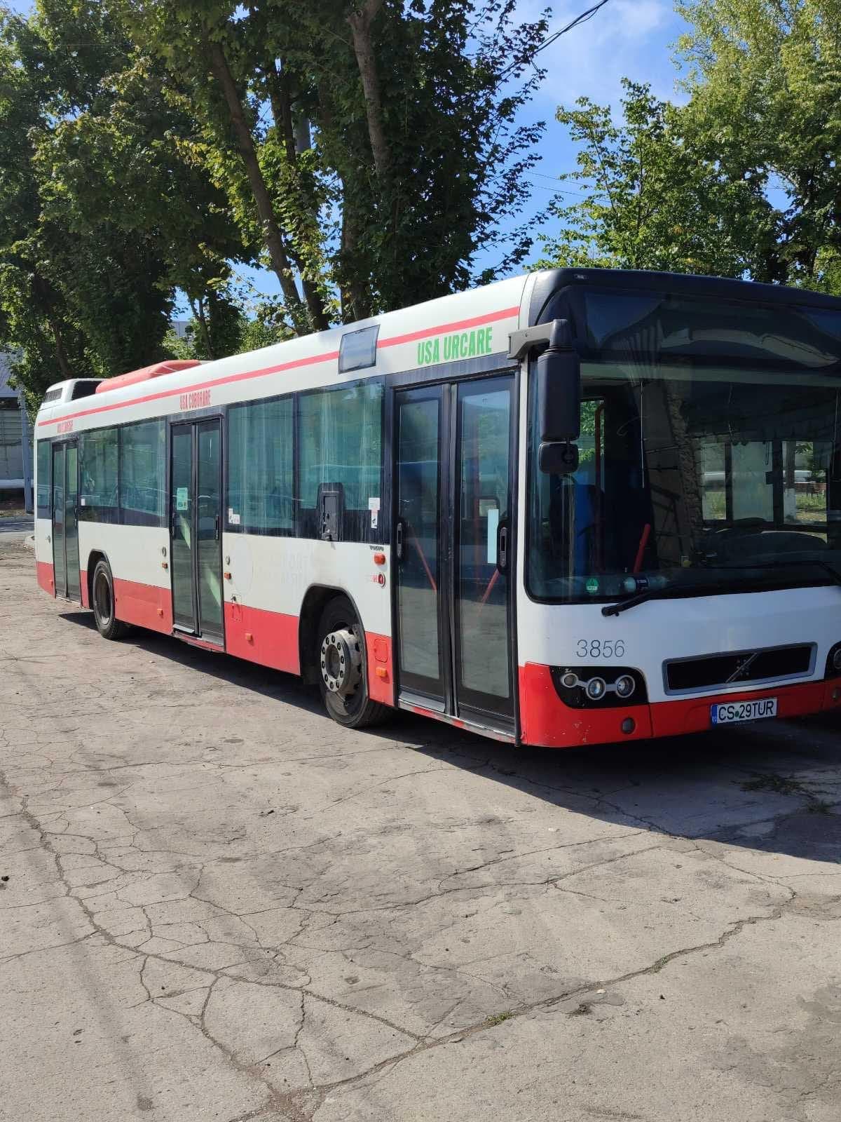 Primul lot de autobuze din Reșița a ajuns la Bălți. Primarul Alexandr Petkov: „În curând, acestea vor circula pe rutele urbane” (2)