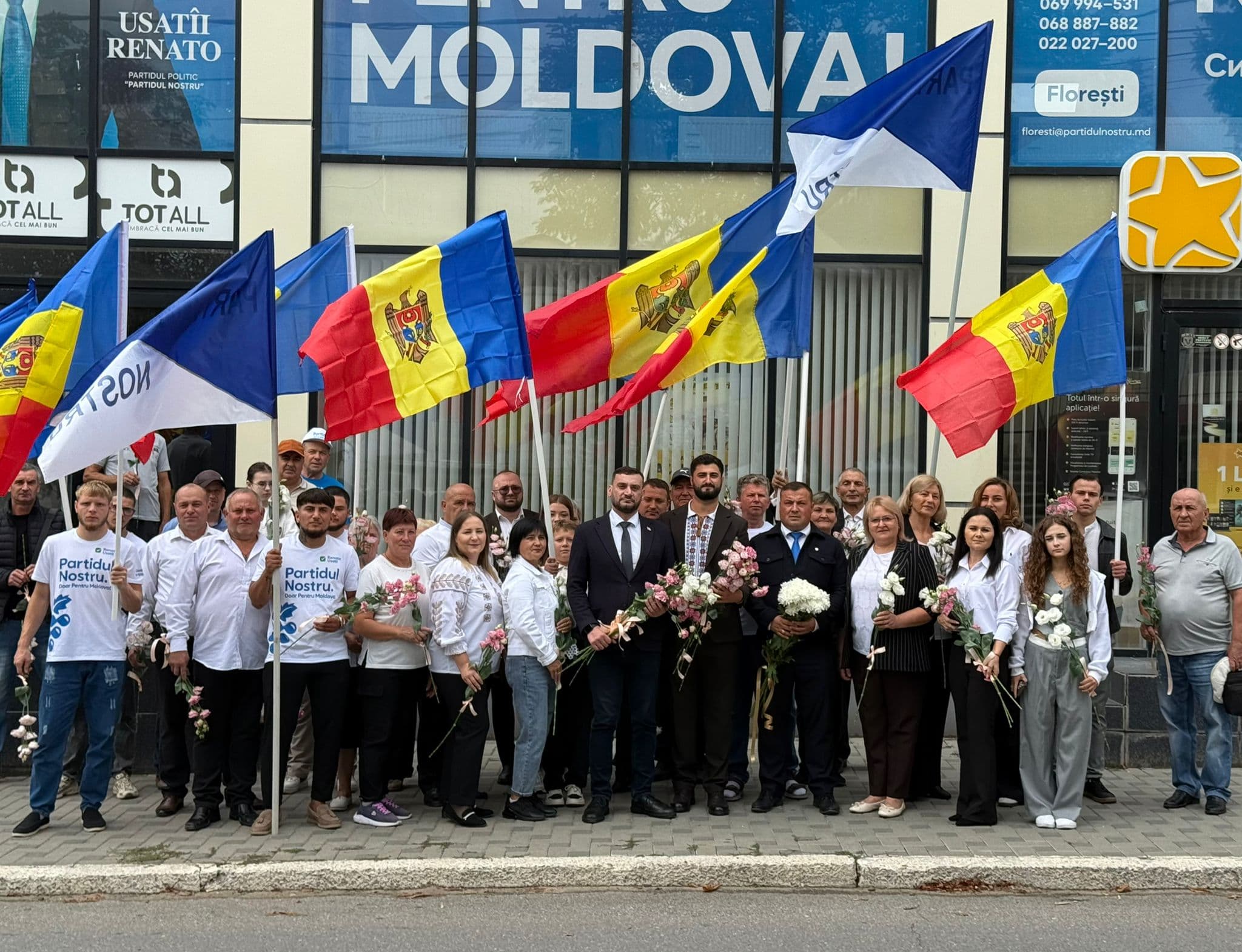 Împreună, de Ziua Independenței: Partidul Nostru alături de oamenii din toată țara (59)