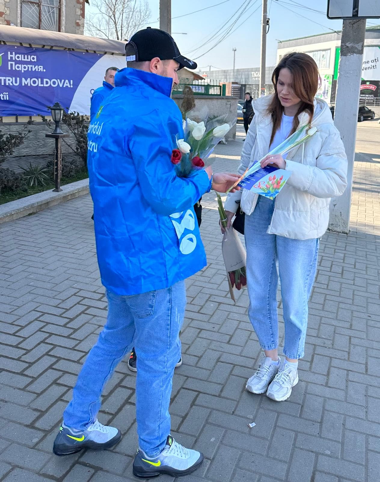 (FOTO) Partidul Nostru a adus primăvara în sufletele femeilor din toată țara (63)