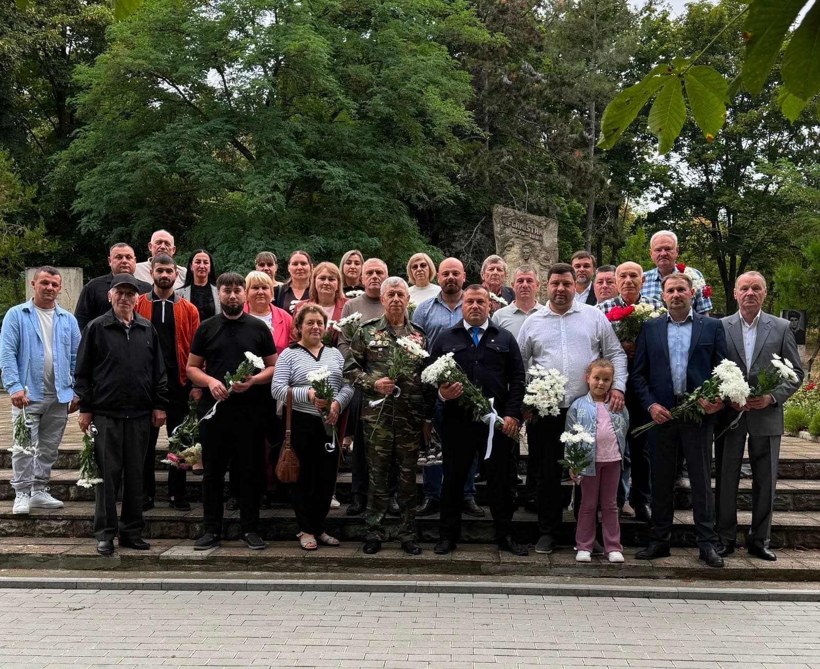 Împreună, de Ziua Independenței: Partidul Nostru alături de oamenii din toată țara (28)
