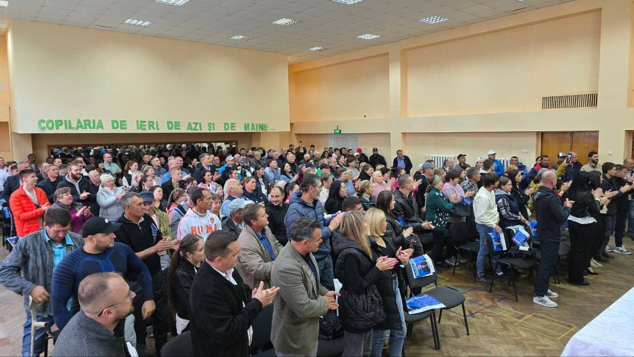 Renato Usatîi, la Florești: Republica Prezidențială și măsuri radicale – singura soluție pentru Moldova! (1)