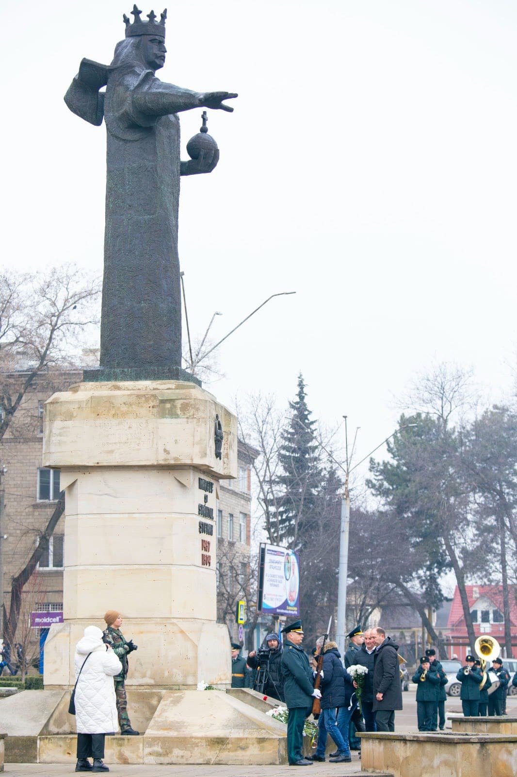 (FOTO, VIDEO) Ziua Memoriei și Recunoștinței, marcată în orașele Moldovei (3)