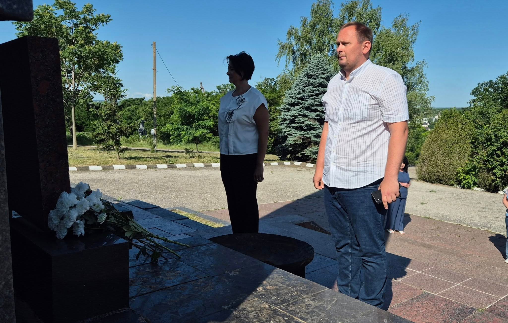 Partidul Nostru a comemorat victimele războiului și fascismului la Chișinău și Bălți (6)