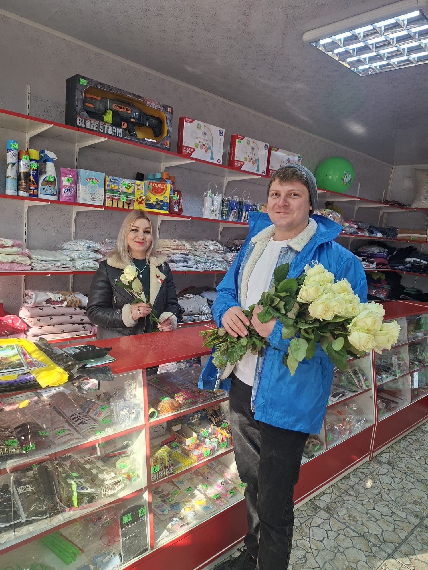 Bărbații Partidului Nostru au felicitat femeile de 8 Martie în toată țara. Renato Usatîi: „Voi sunteți lumina și echilibrul vieților noastre, vă mulțumim!” (57)