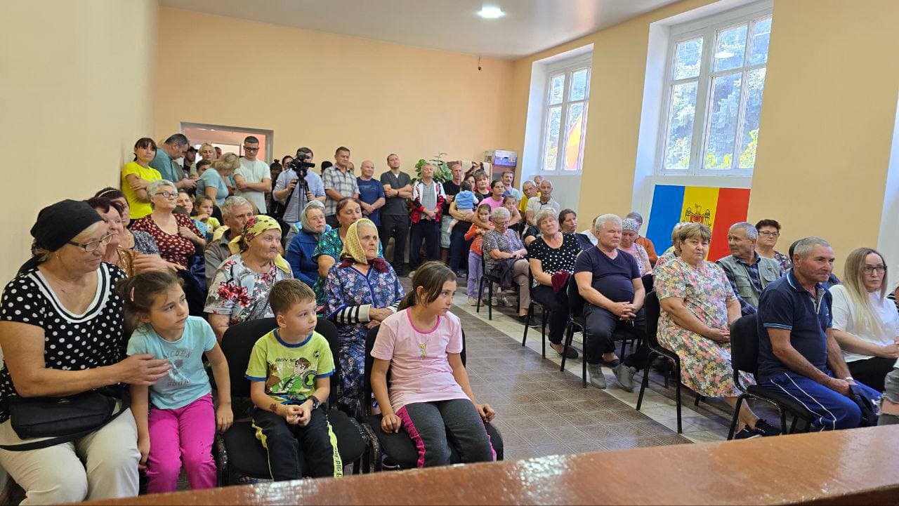 Imediat după lansare în campanie, Renato Usatîi a dat startul întâlnirilor cu oamenii. Primele au avut loc în nordul țării (16)