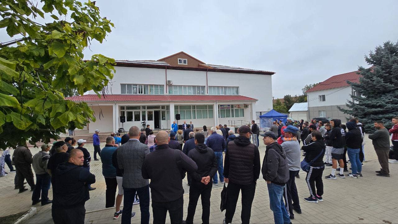 Renato Usatîi propune includerea în Constituție a garanției ca terenurile să nu poată fi vândute străinilor (1)