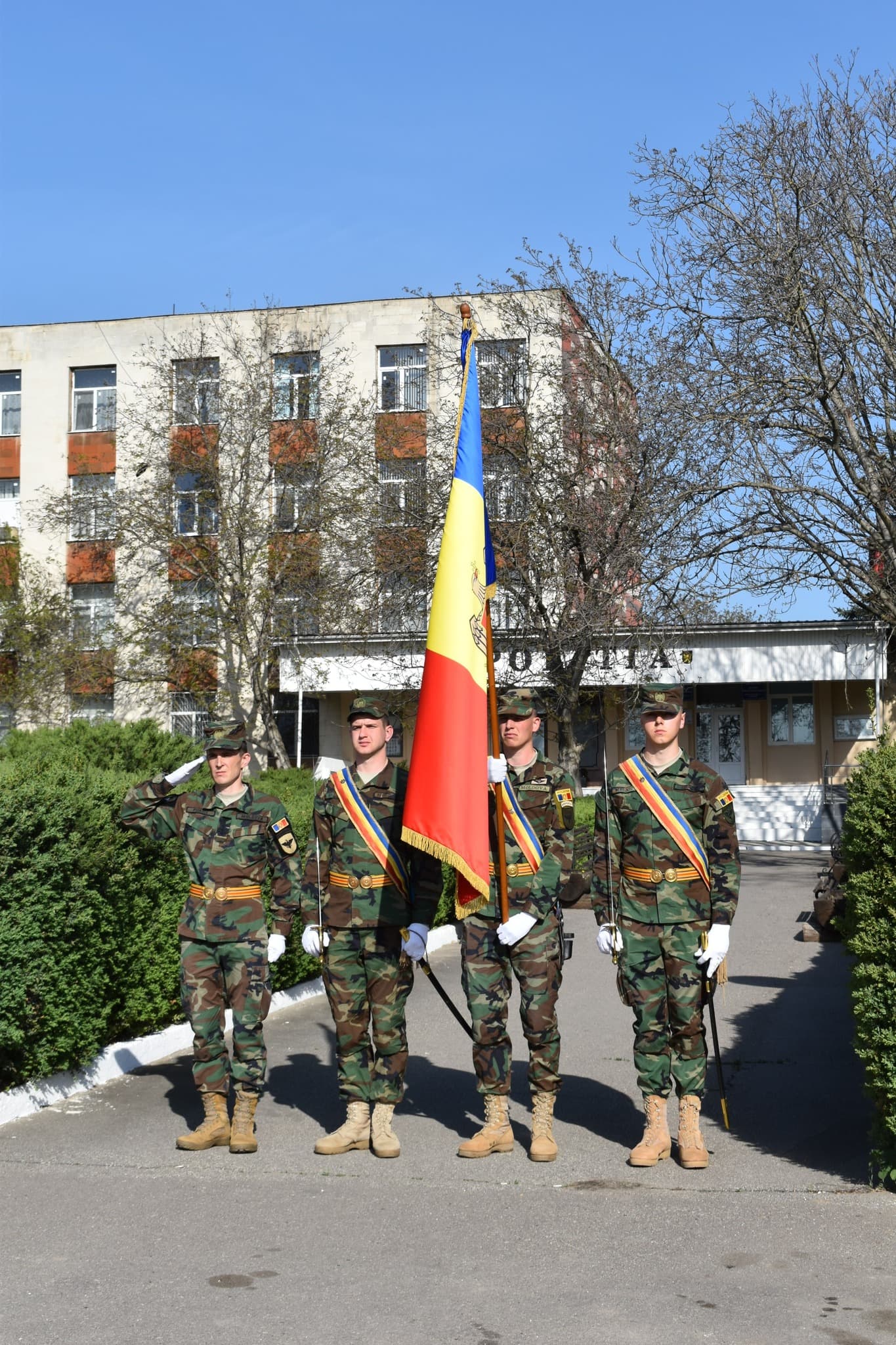 Ziua Drapelului, sărbătorită în localitățile conduse primari de la Partidul Nostru. Renato Usatîi: O Moldovă respectată începe cu respectul pentru cetățeni! (14)