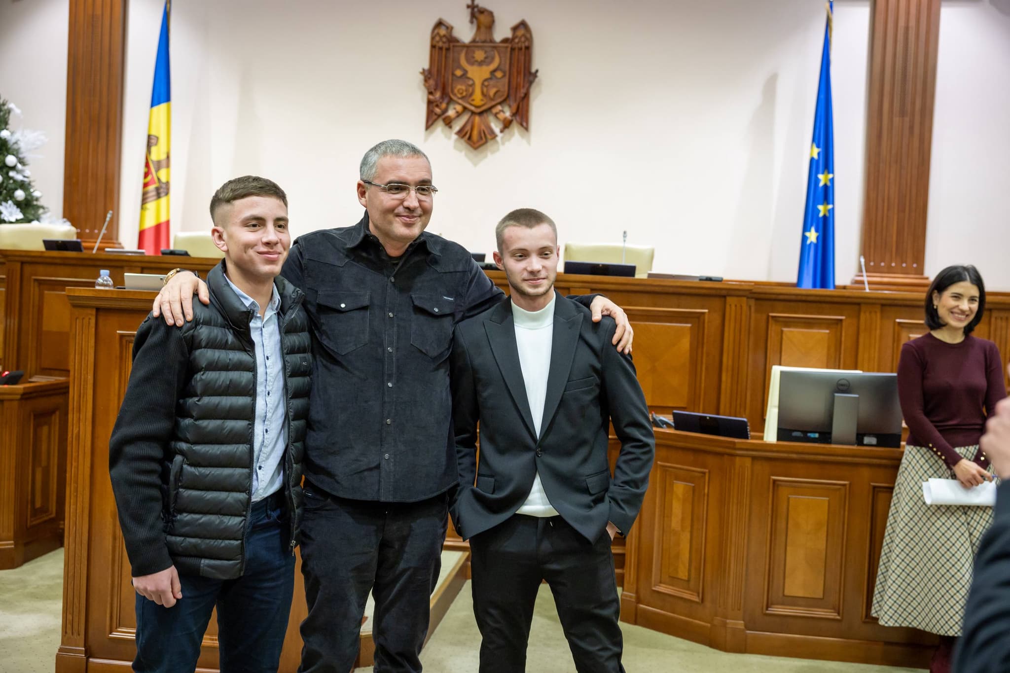Renato Usatîi a avut o întâlnire la Parlament cu studenții Academiei „Ștefan cel Mare” (10)
