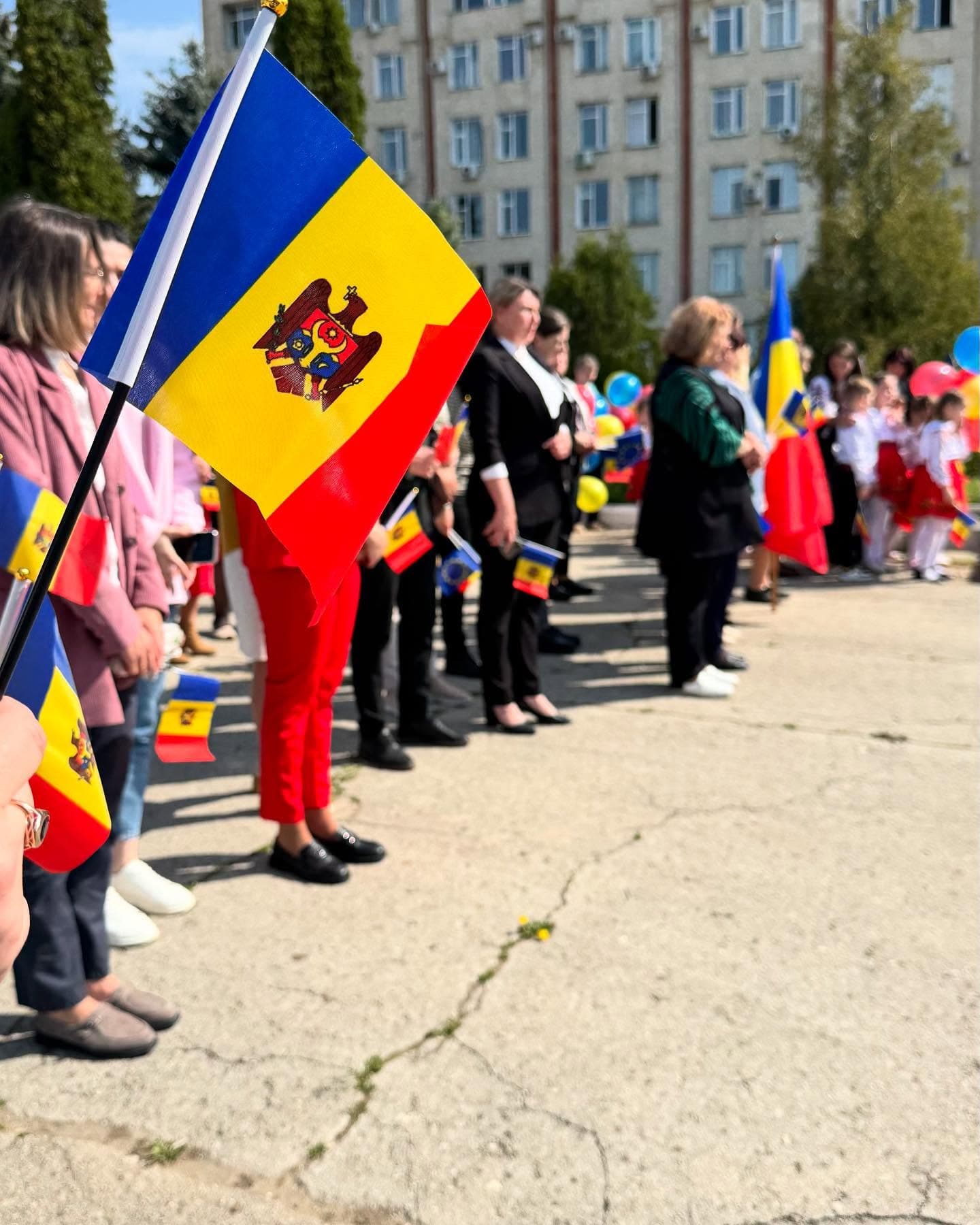 Ziua Drapelului, sărbătorită în localitățile conduse primari de la Partidul Nostru. Renato Usatîi: O Moldovă respectată începe cu respectul pentru cetățeni! (21)