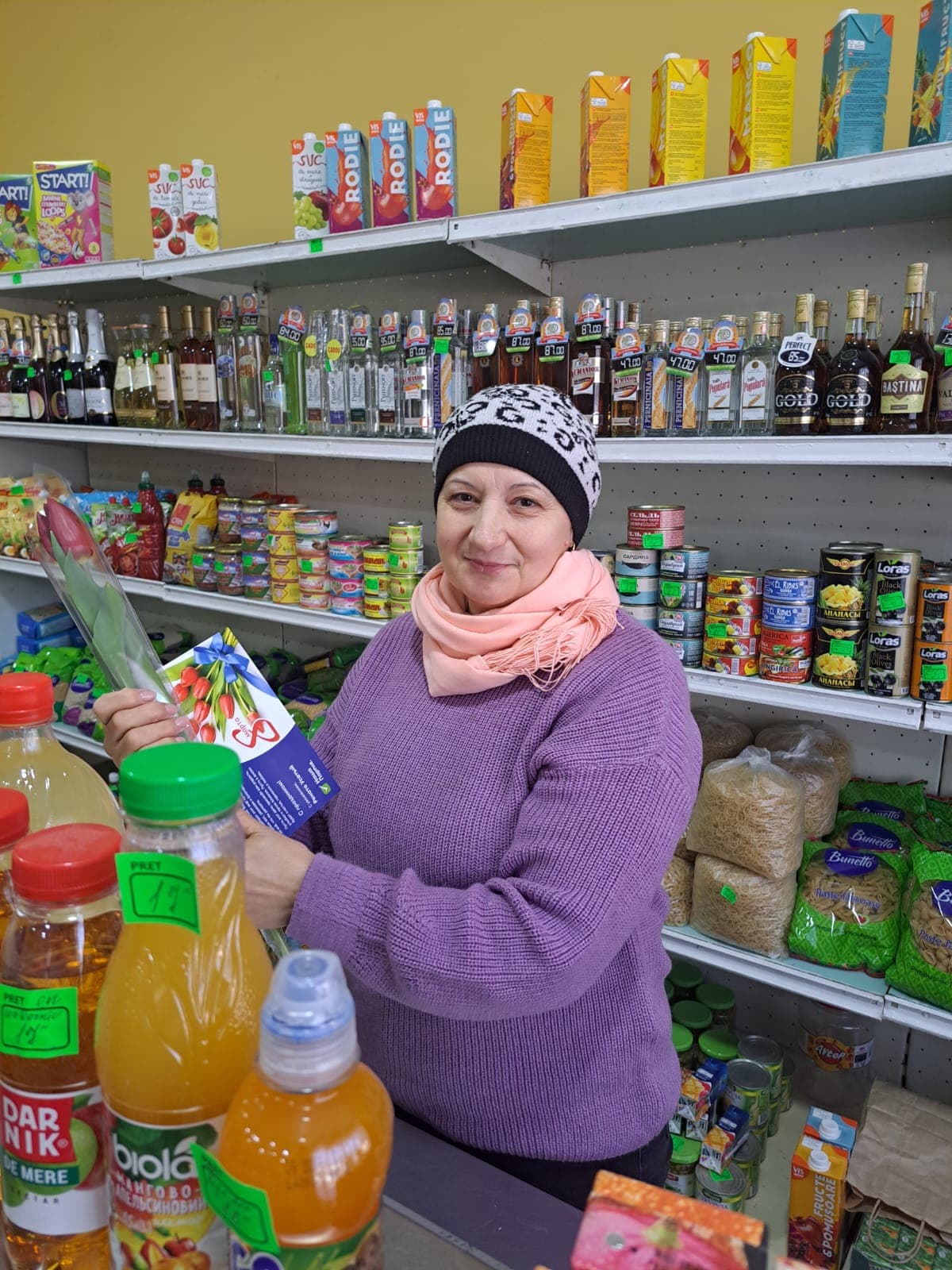 (FOTO) Partidul Nostru a adus primăvara în sufletele femeilor din toată țara (39)