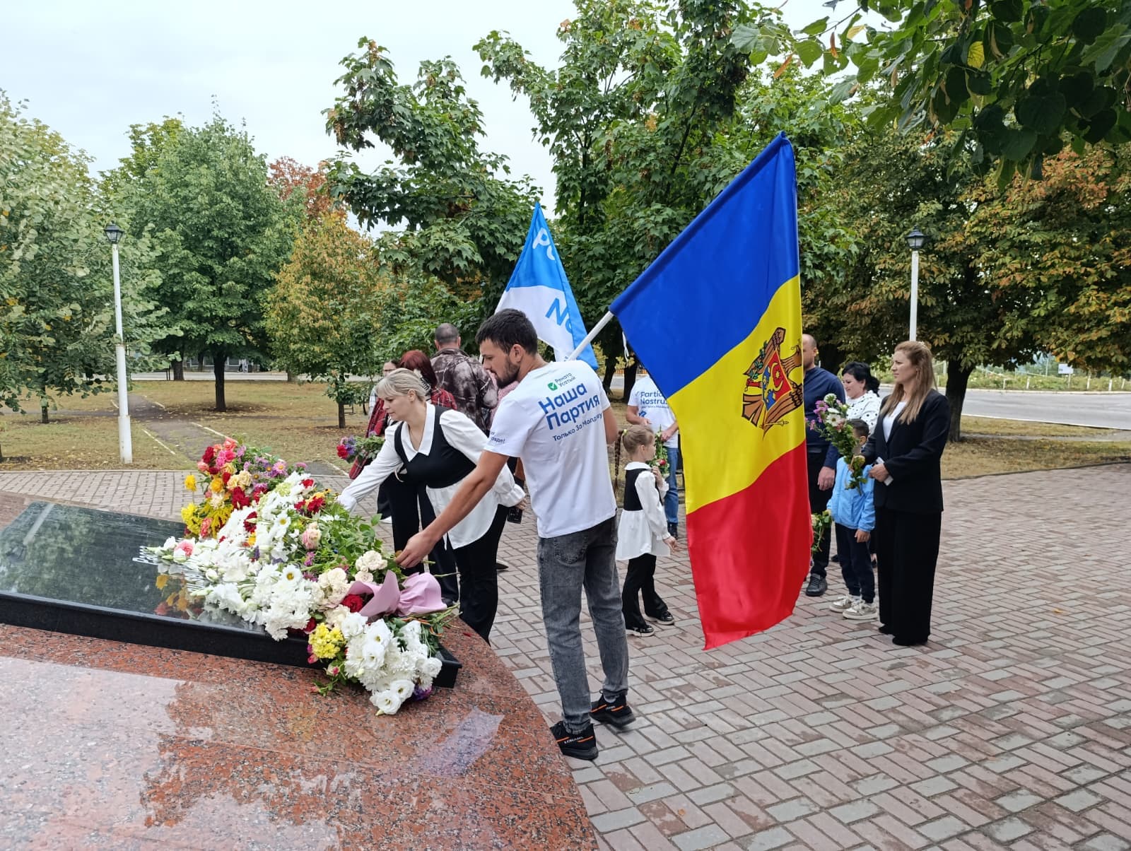 Împreună, de Ziua Independenței: Partidul Nostru alături de oamenii din toată țara (44)