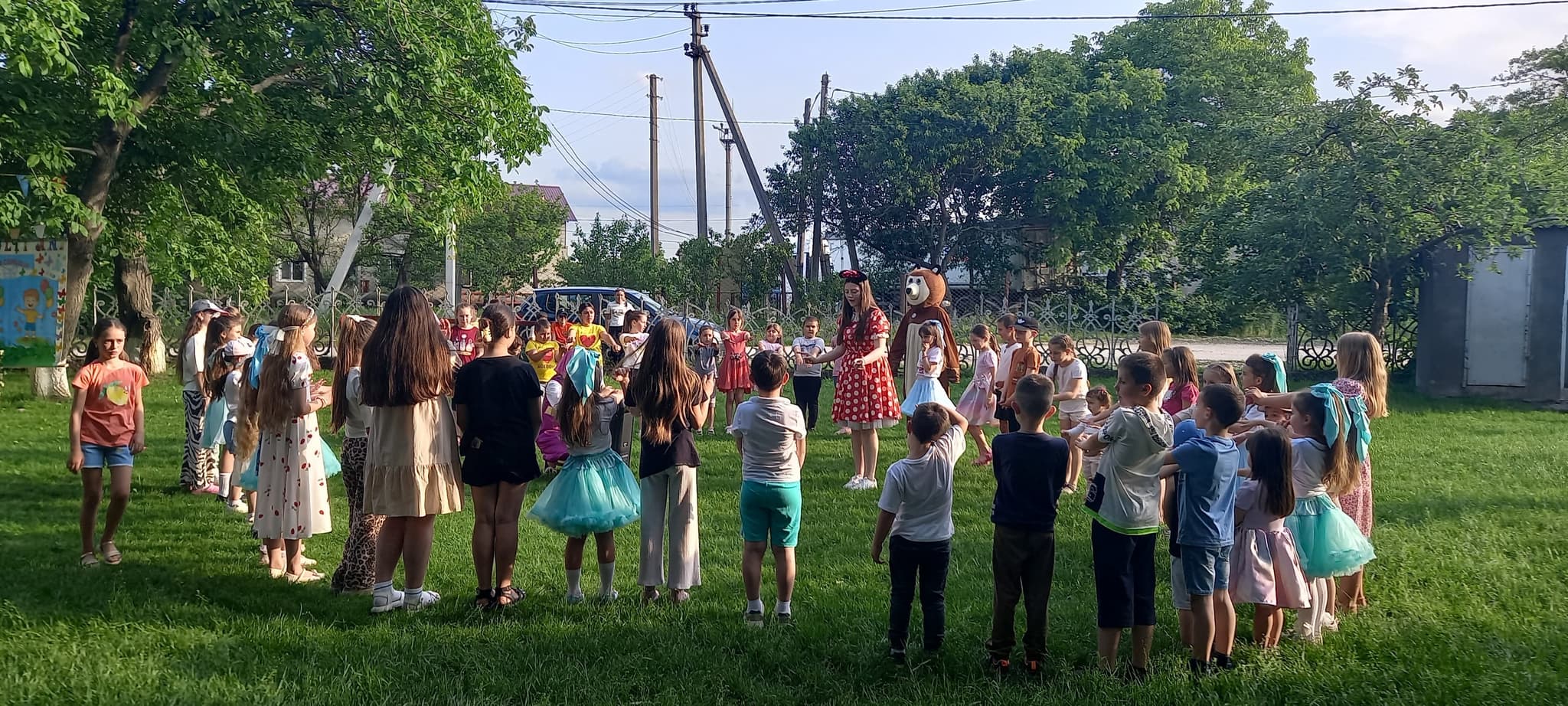 Renato Usatîi, mesaj de 1 iunie: „Să creșteți sănătoși și iubiți, lumea e mai frumoasă cu voi!”. Sărbătoarea a fost plină de culoare în orașele conduse de primarii Partidului Nostru (42)