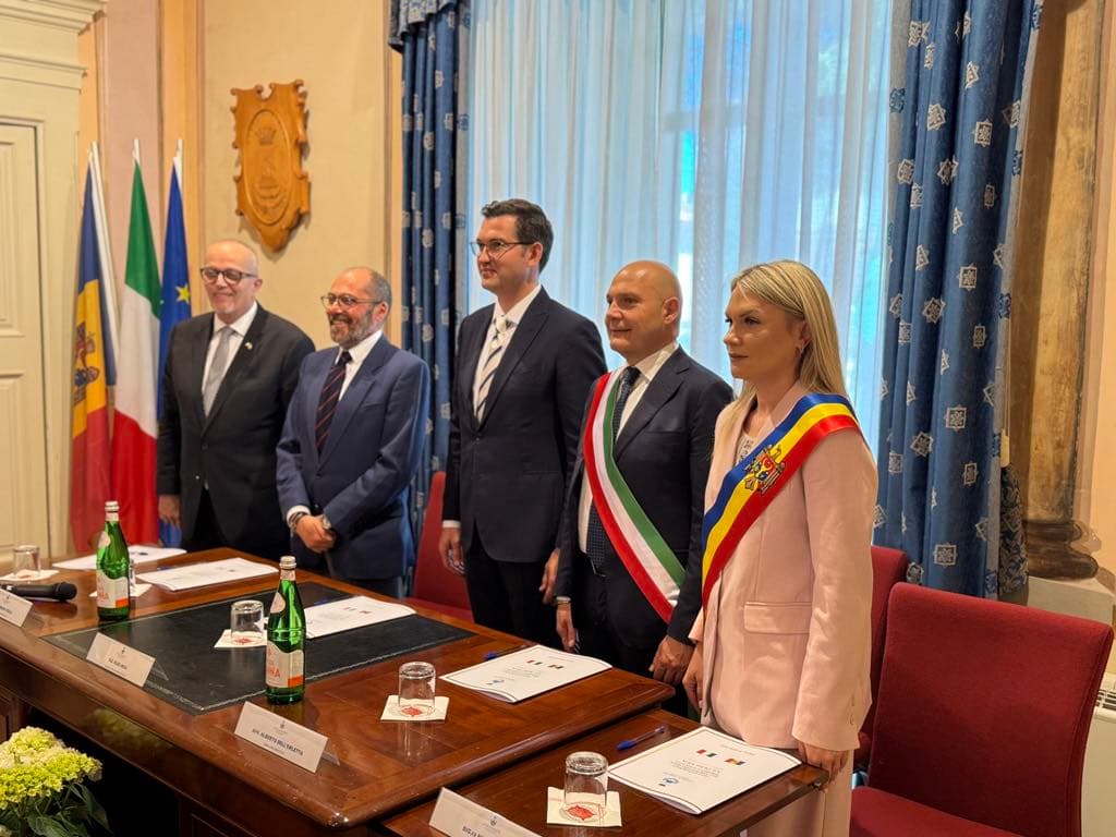 Drochia și Pineto (Italia) își reînnoiesc acordul de înfrățire: „Chiar și localitățile mici pot face politică externă” (4)