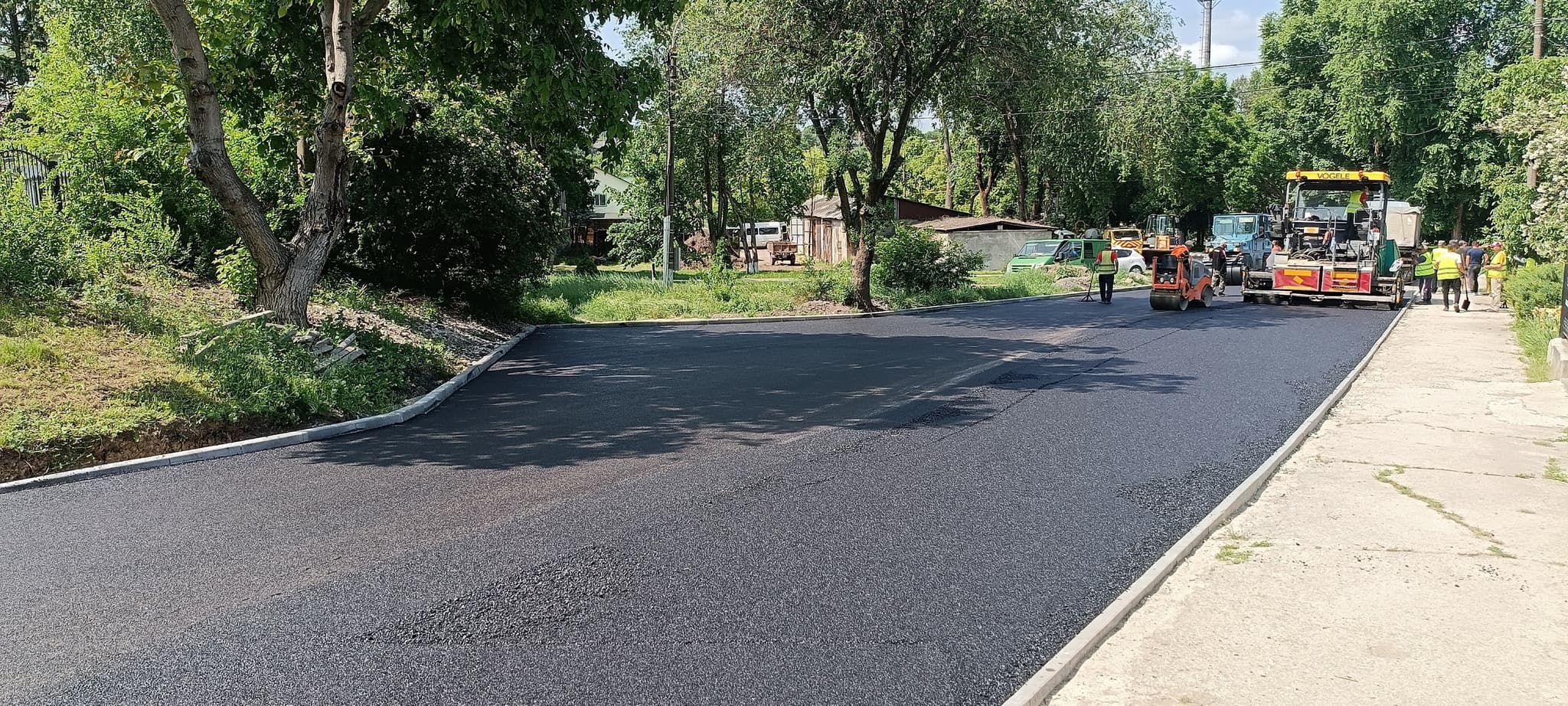 Primăria Rîșcani: Măsuri pentru fluidizarea traficului în zona instituțiilor publice. S-au finalizat lucrările de modernizare a parcării (2)