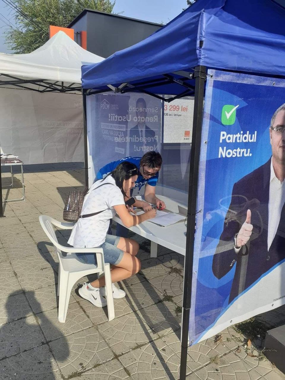 Tot mai mulți cetățeni din întreaga țară semnează în susținerea candidaturii lui Renato Usatîi (9)