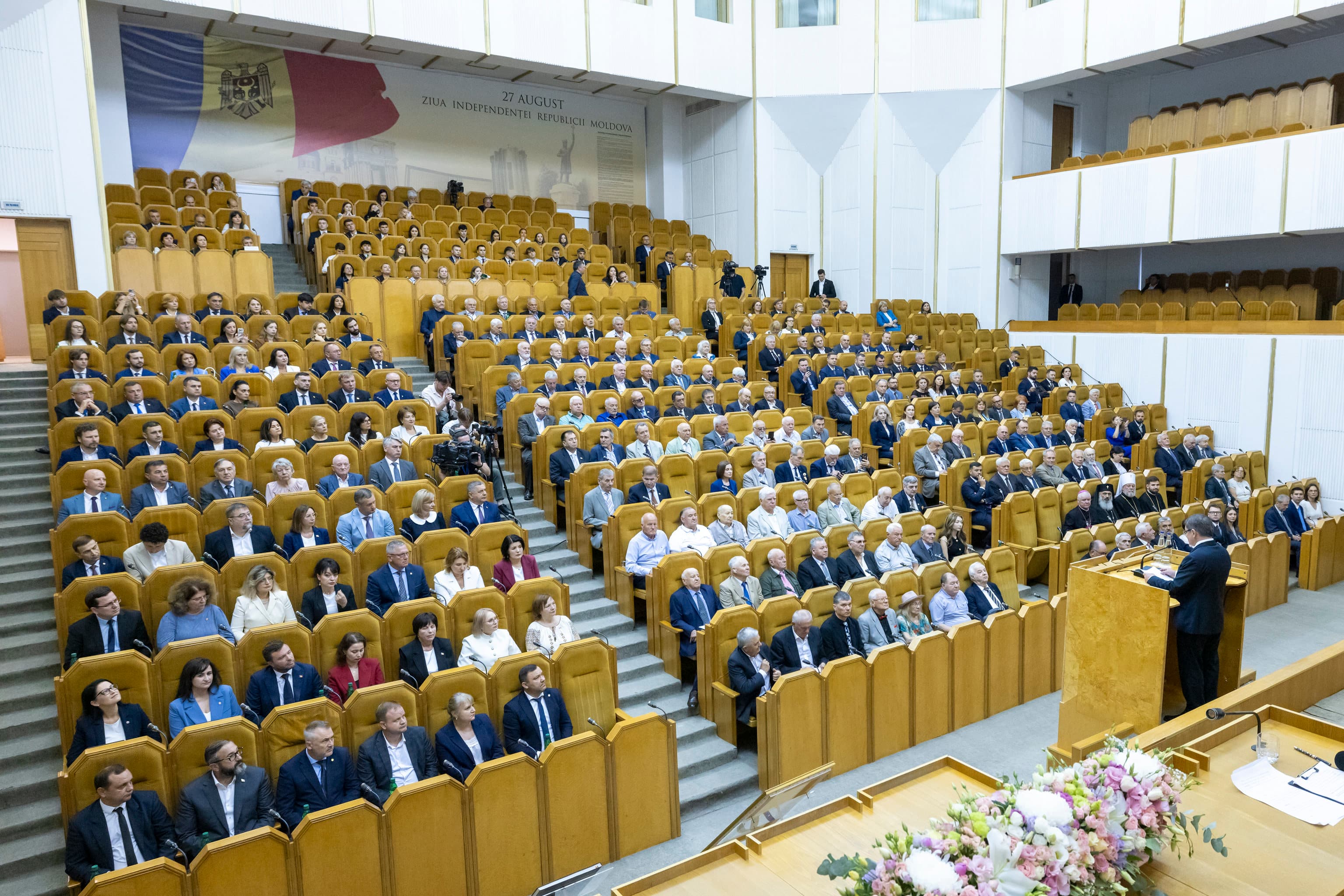 Fracțiunea „Partidul Nostru” a participat la ședința solemnă a Parlamentului, consacrată celor 35 de ani de Independență a Republicii Moldova (2)