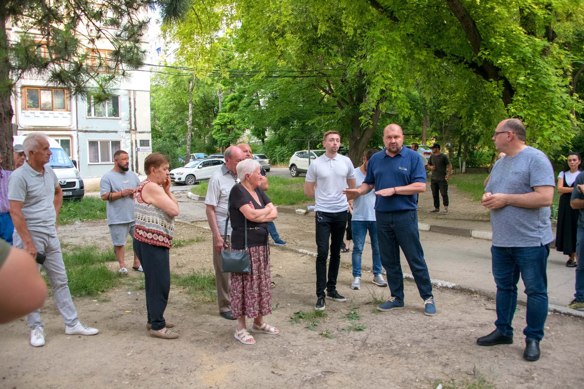 „Dezvoltăm orașul împreună” – fracțiunea Partidului Nostru din Consiliul Municipal Bălți și primarul Alexandr Petkov continuă dialogul cu cetățenii (3)