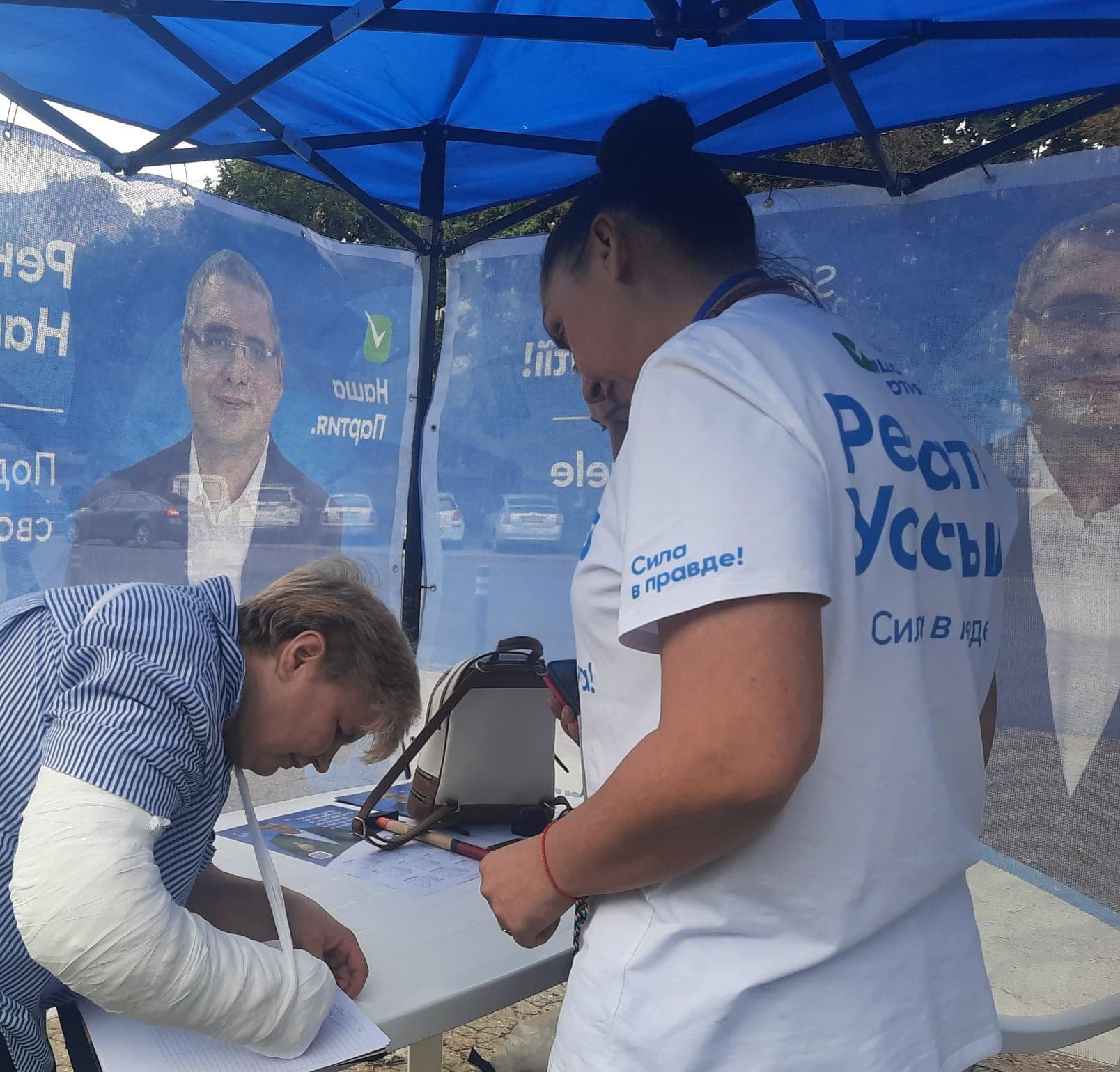 Colectarea semnăturilor pentru Renato Usatîi: campania continuă în majoritatea orașelor (2)