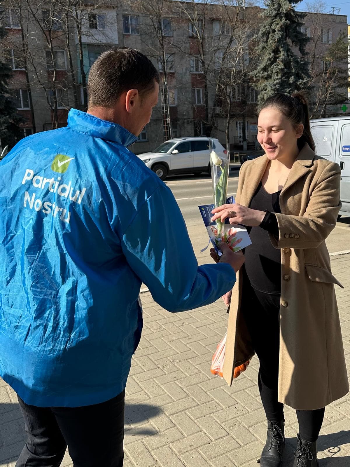 (FOTO) Partidul Nostru a adus primăvara în sufletele femeilor din toată țara (65)