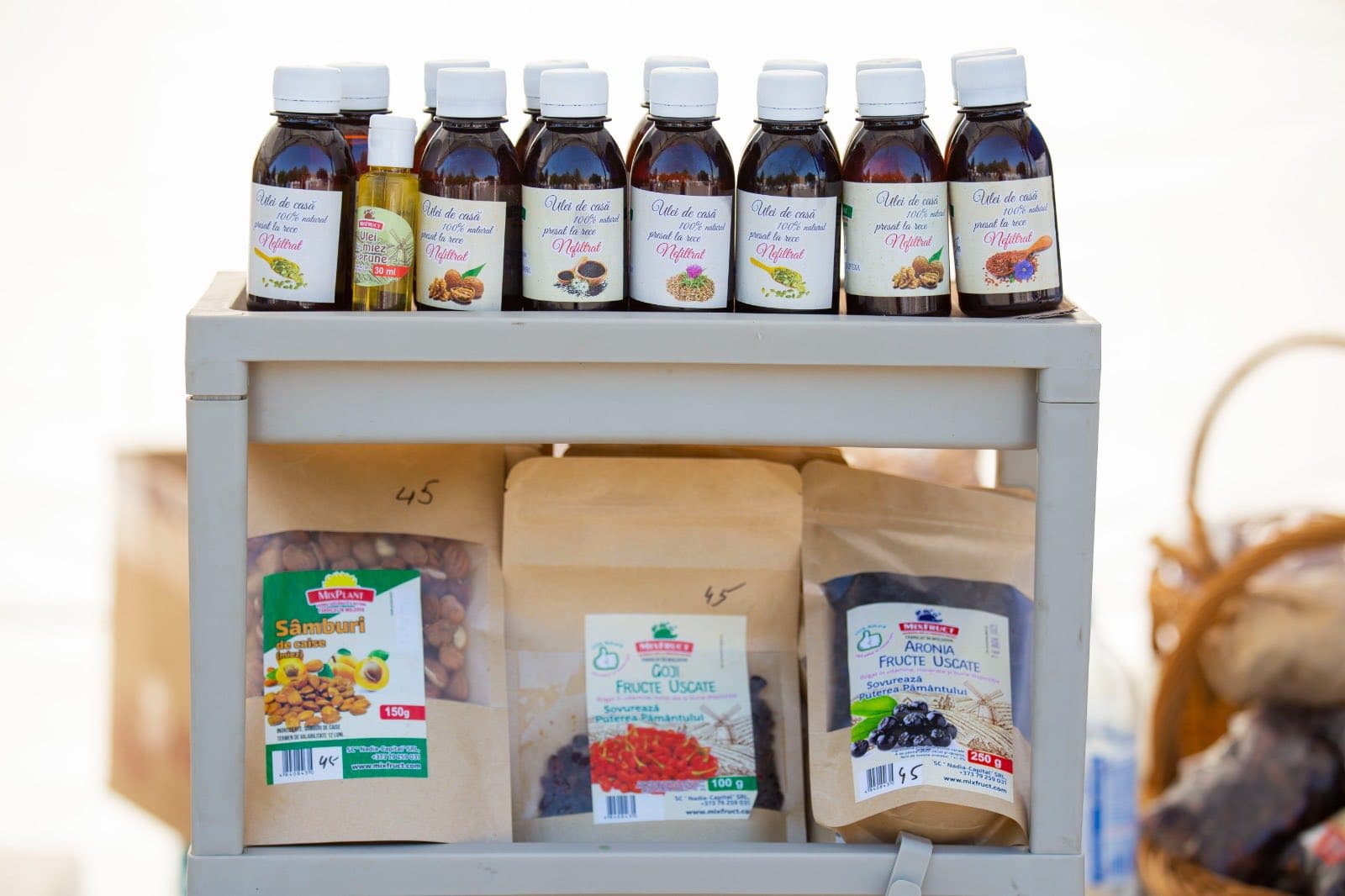 (FOTO) La Bălți s-a deschis târgul de vară. Primarul din partea Partidului Nostru, Alexandr Petkov: trebuie să susținem producătorii locali și să stimulăm consumul produselor lor (7)