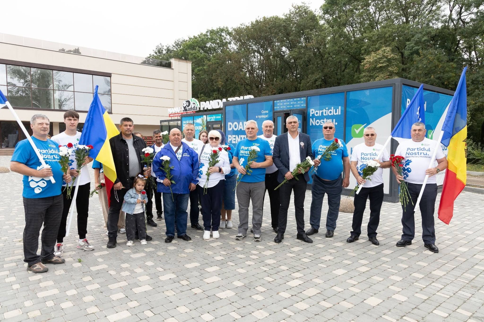 Împreună, de Ziua Independenței: Partidul Nostru alături de oamenii din toată țara (61)