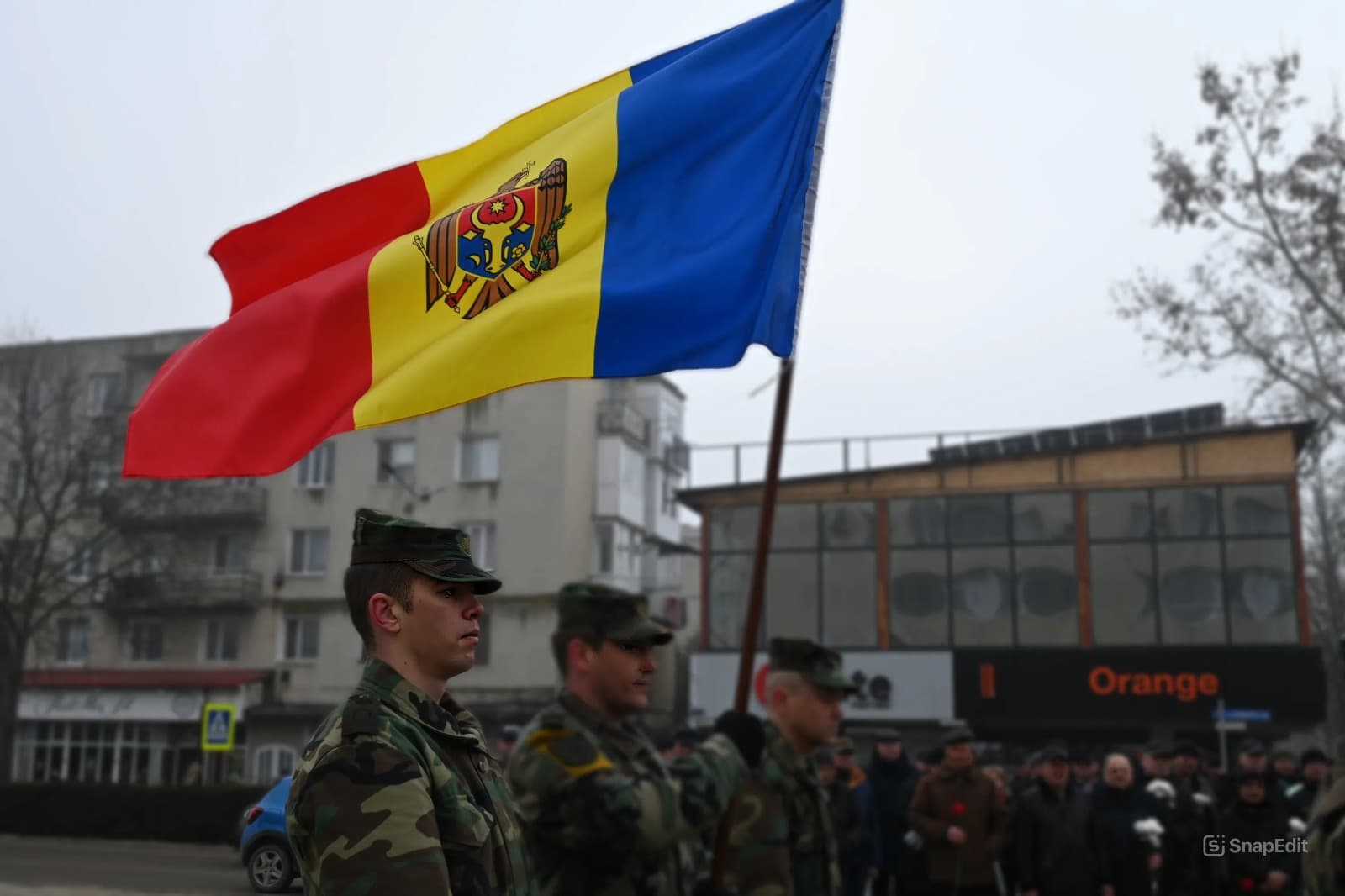 (FOTO, VIDEO) Ziua Memoriei și Recunoștinței, marcată în orașele Moldovei (17)