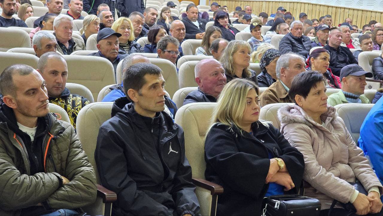 Renato Usatîi, la Edineț: Toate instituțiile publice trebuie să fie obligate să cumpere pentru alimentație doar produse autohtone (3)