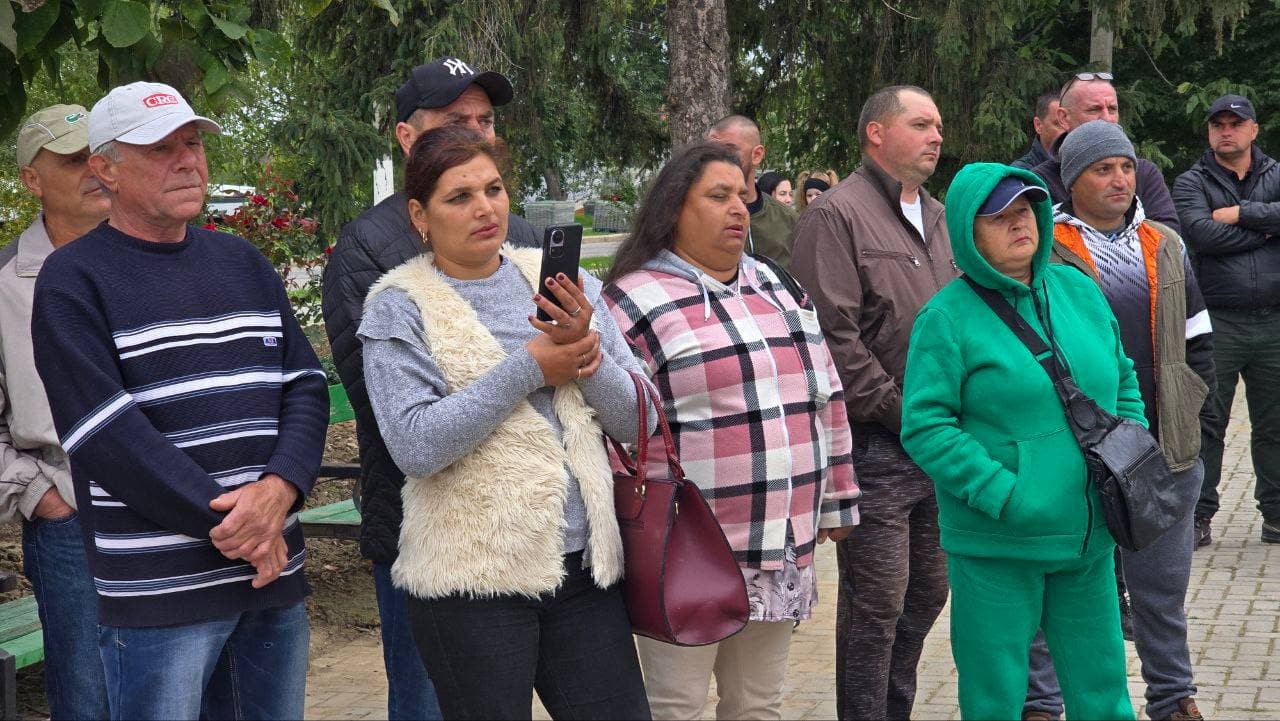 Renato Usatîi propune includerea în Constituție a garanției ca terenurile să nu poată fi vândute străinilor (5)