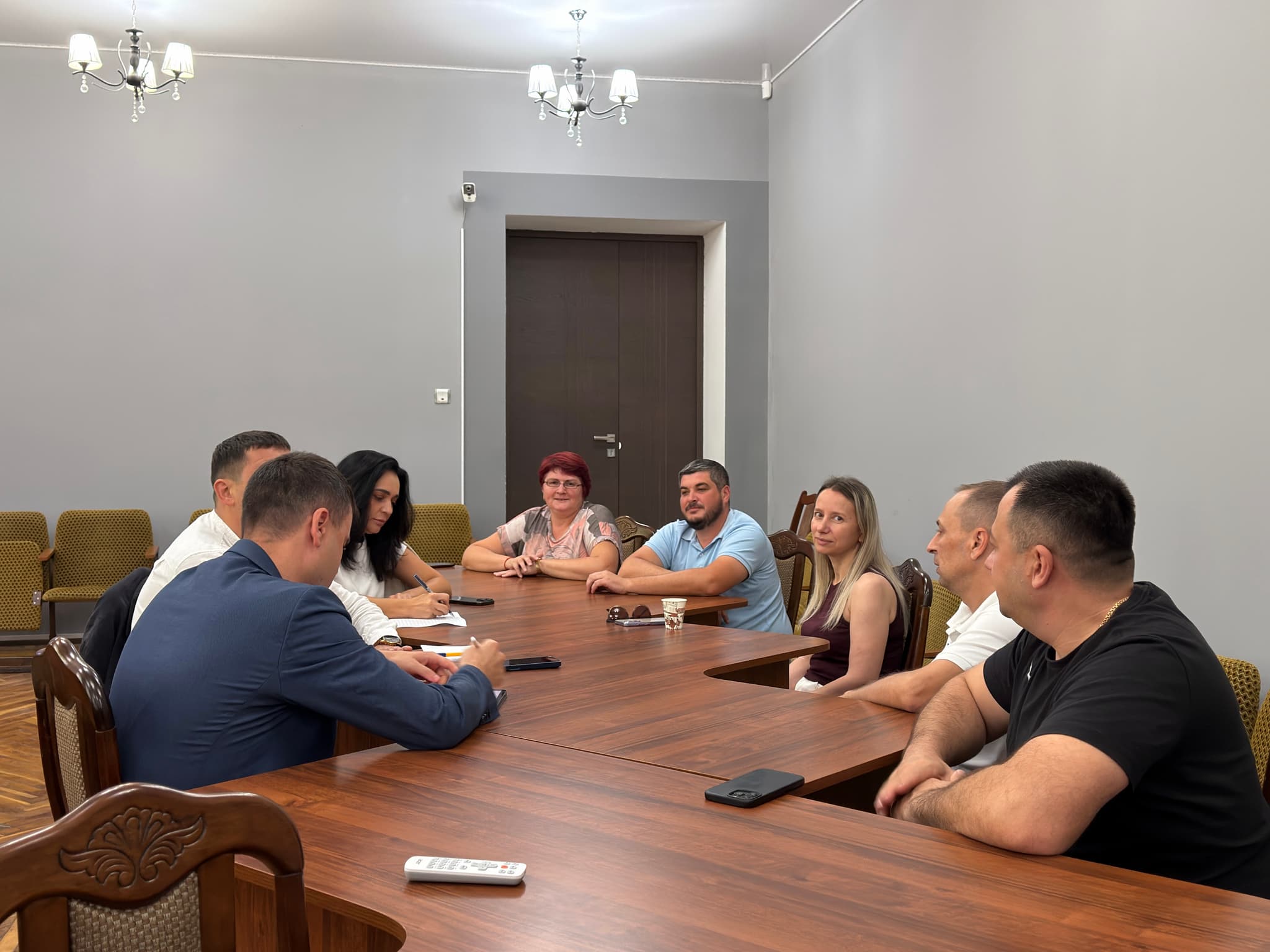 Deputații Partidului Nostru, Elena Grițco și Alexandr Berlinschii, au discutat la Rîșcani cu primarul Victor Bogatico și echipa locală despre infrastructură, investiții și proiecte de dezvoltare (2)