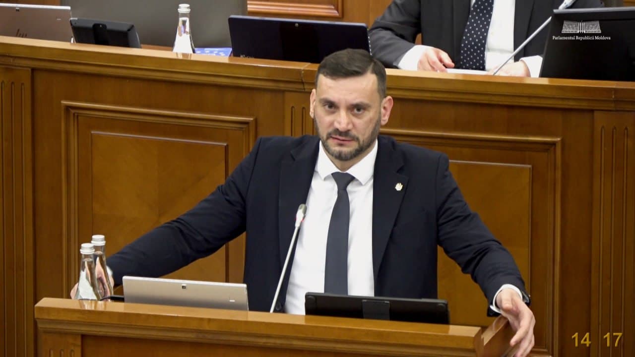 Николае Маргаринт выступил с эмоциональной речью в парламенте. Наша Партия предлагает разрешить ВСЕМ категориям людей с инвалидностью одновременно получать пенсию по инвалидности и пенсию по возрасту