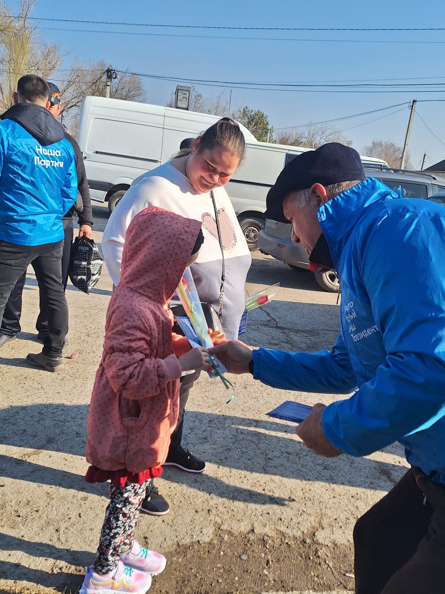 (FOTO) Partidul Nostru a adus primăvara în sufletele femeilor din toată țara (27)
