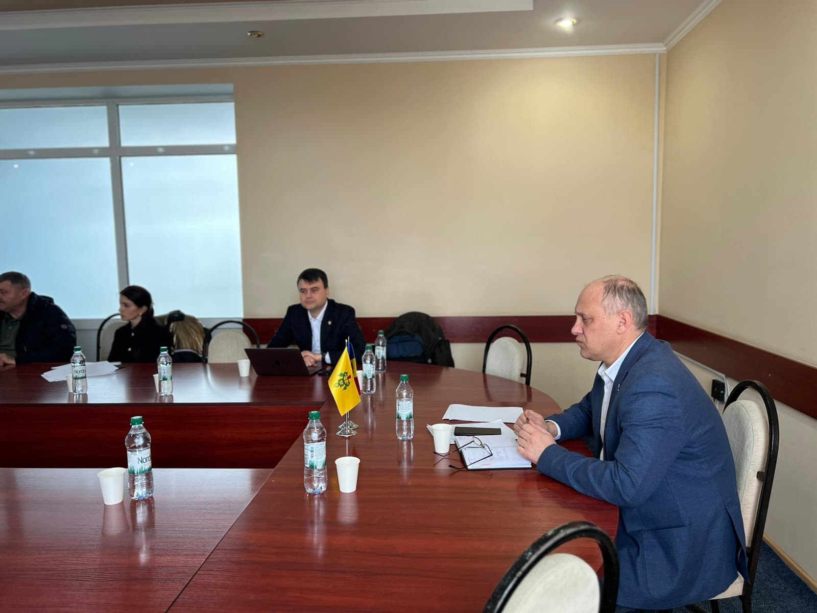 Dialog transparent cu comunitățile: Deputatul Alexandr Berlinschii și primarul orașului Cantemir, Roman Ciubaciuc, în primele discuții privind procesul de amalgamare (3)