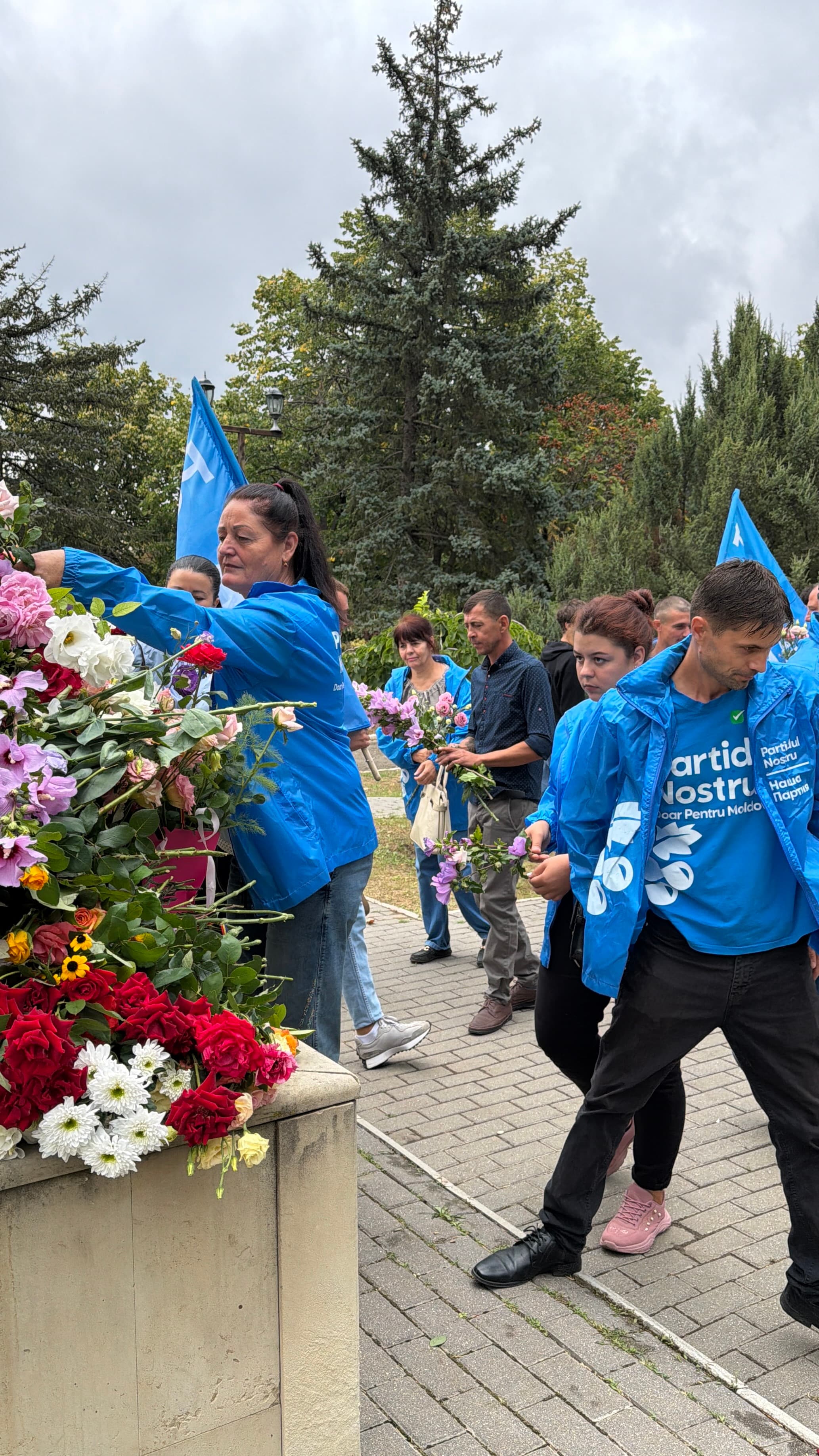 Împreună, de Ziua Independenței: Partidul Nostru alături de oamenii din toată țara (21)